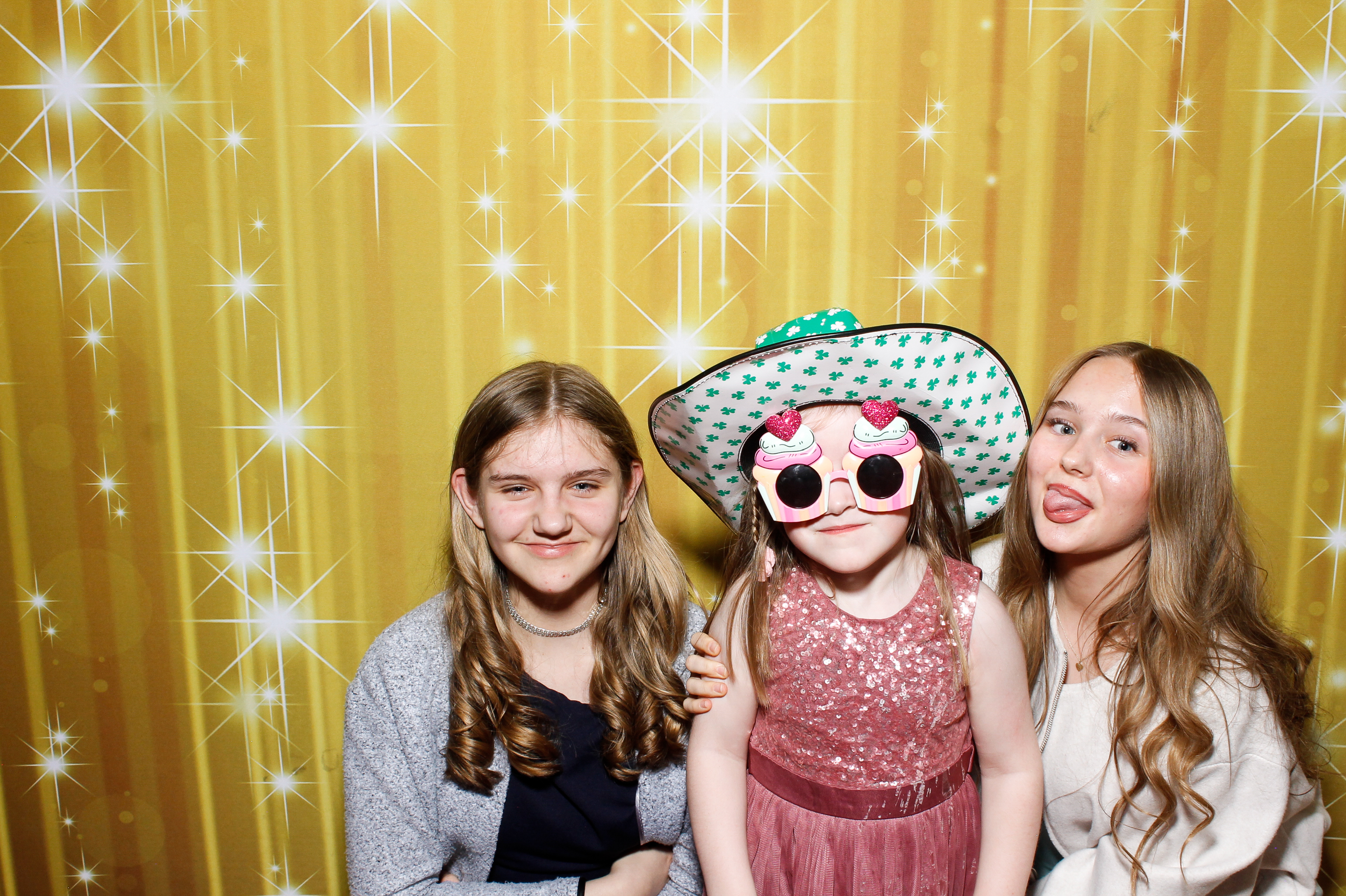 Siobhan & Lawrence | View more photos from the event at gallery.snapmagic.ie/u/SnapMagic/Siobhan-Lawrence