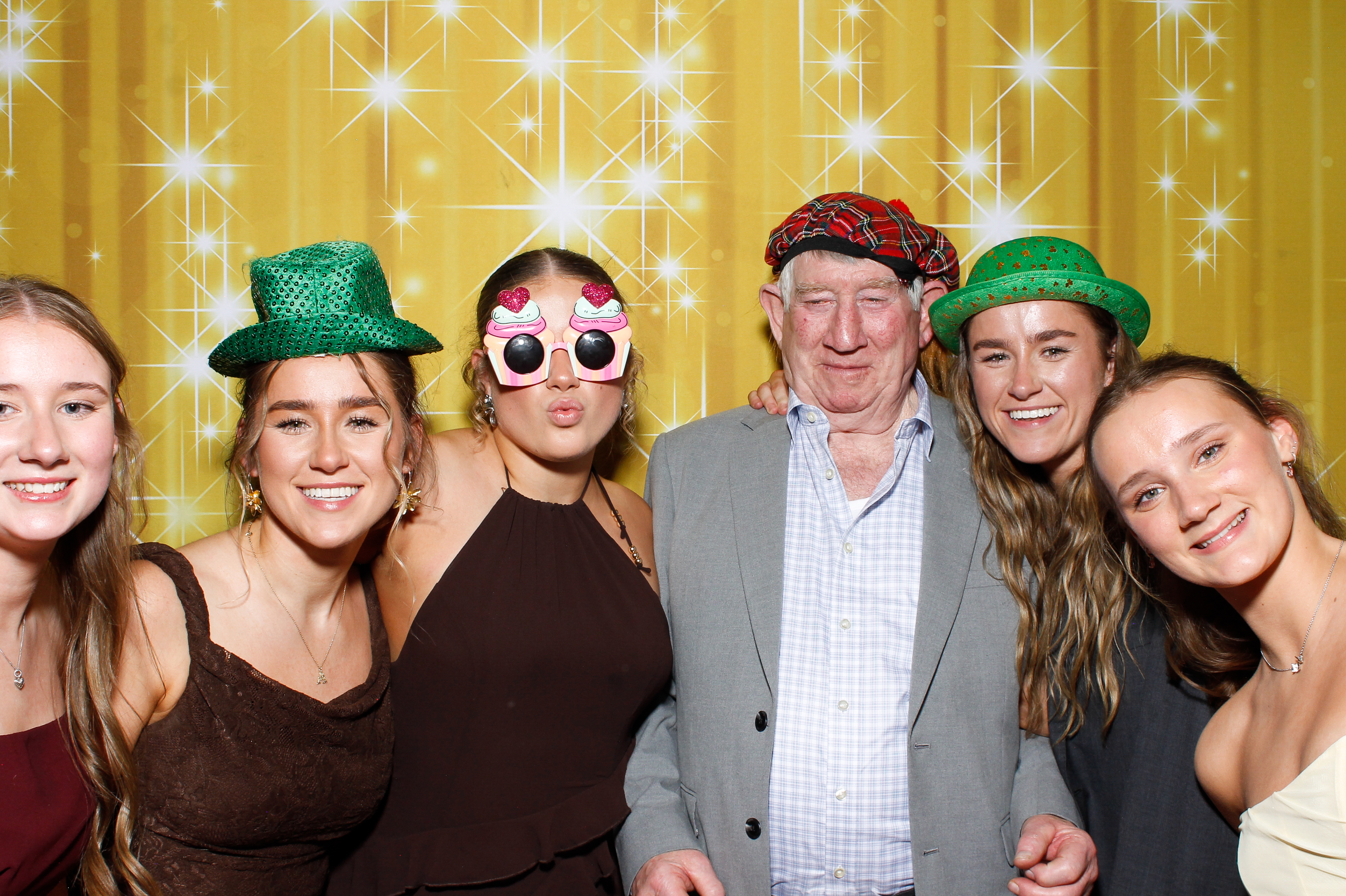 Siobhan & Lawrence | View more photos from the event at gallery.snapmagic.ie/u/SnapMagic/Siobhan-Lawrence