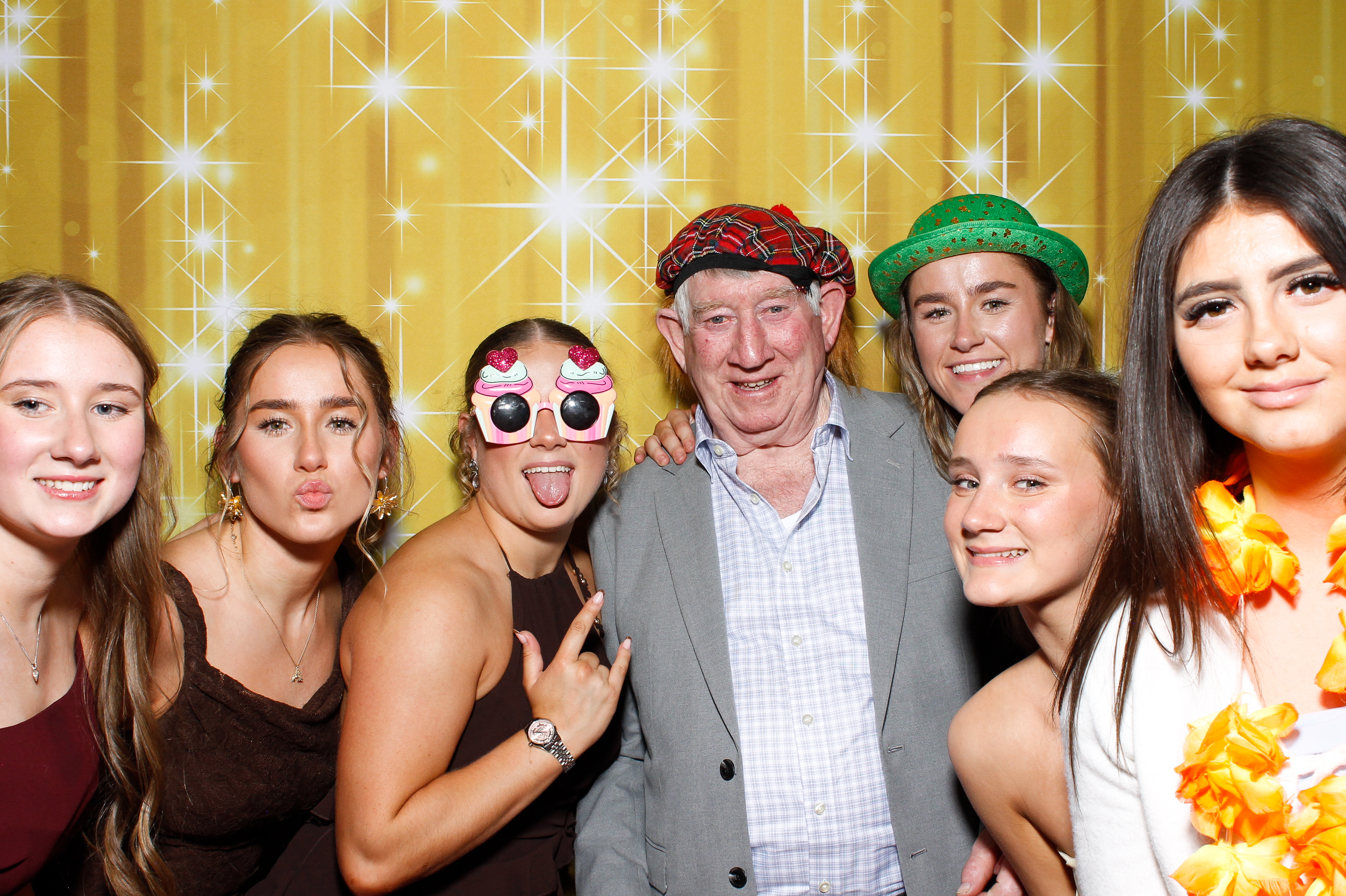 Siobhan & Lawrence | View more photos from the event at gallery.snapmagic.ie/u/SnapMagic/Siobhan-Lawrence