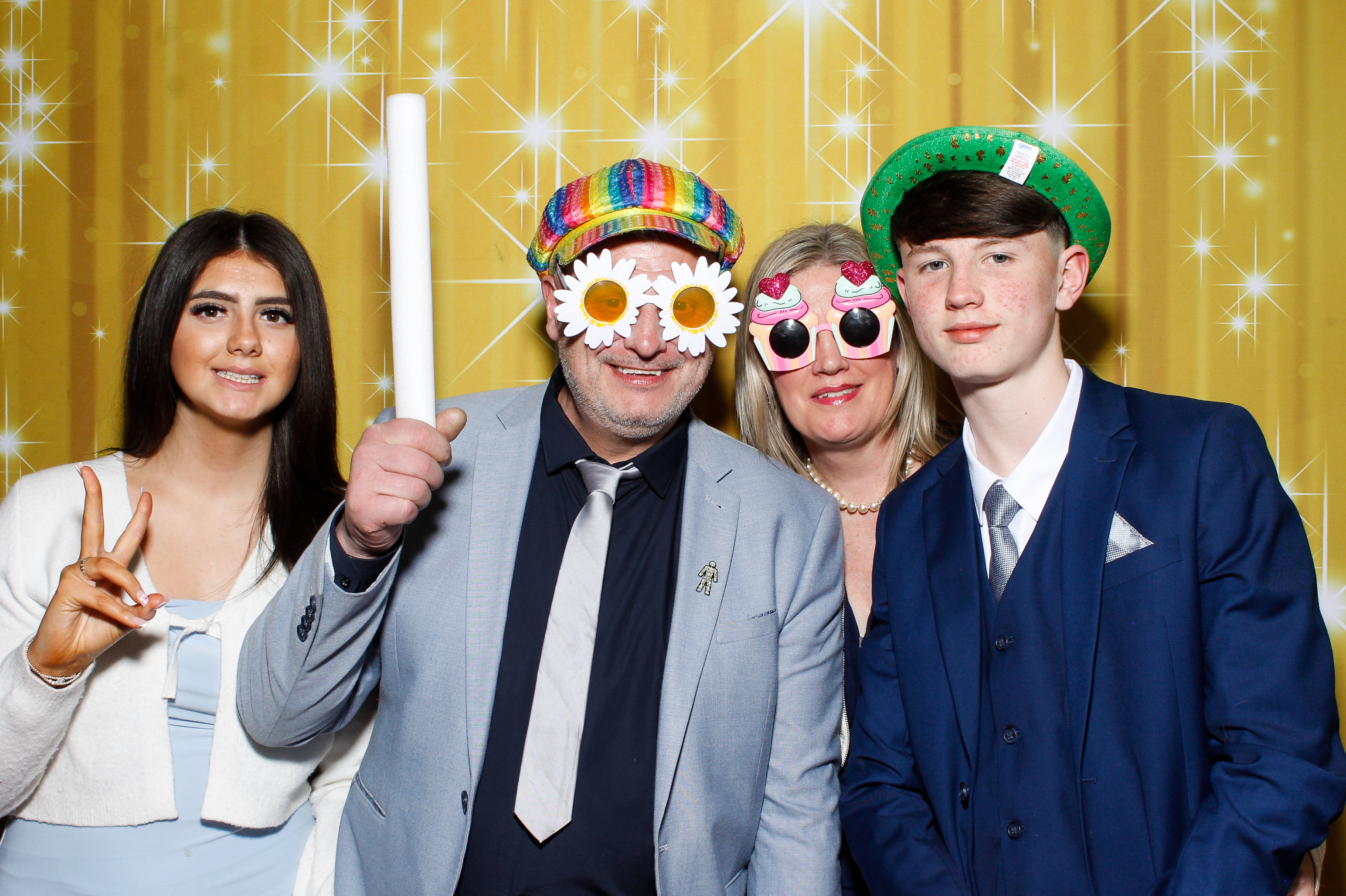 Siobhan & Lawrence | View more photos from the event at gallery.snapmagic.ie/u/SnapMagic/Siobhan-Lawrence