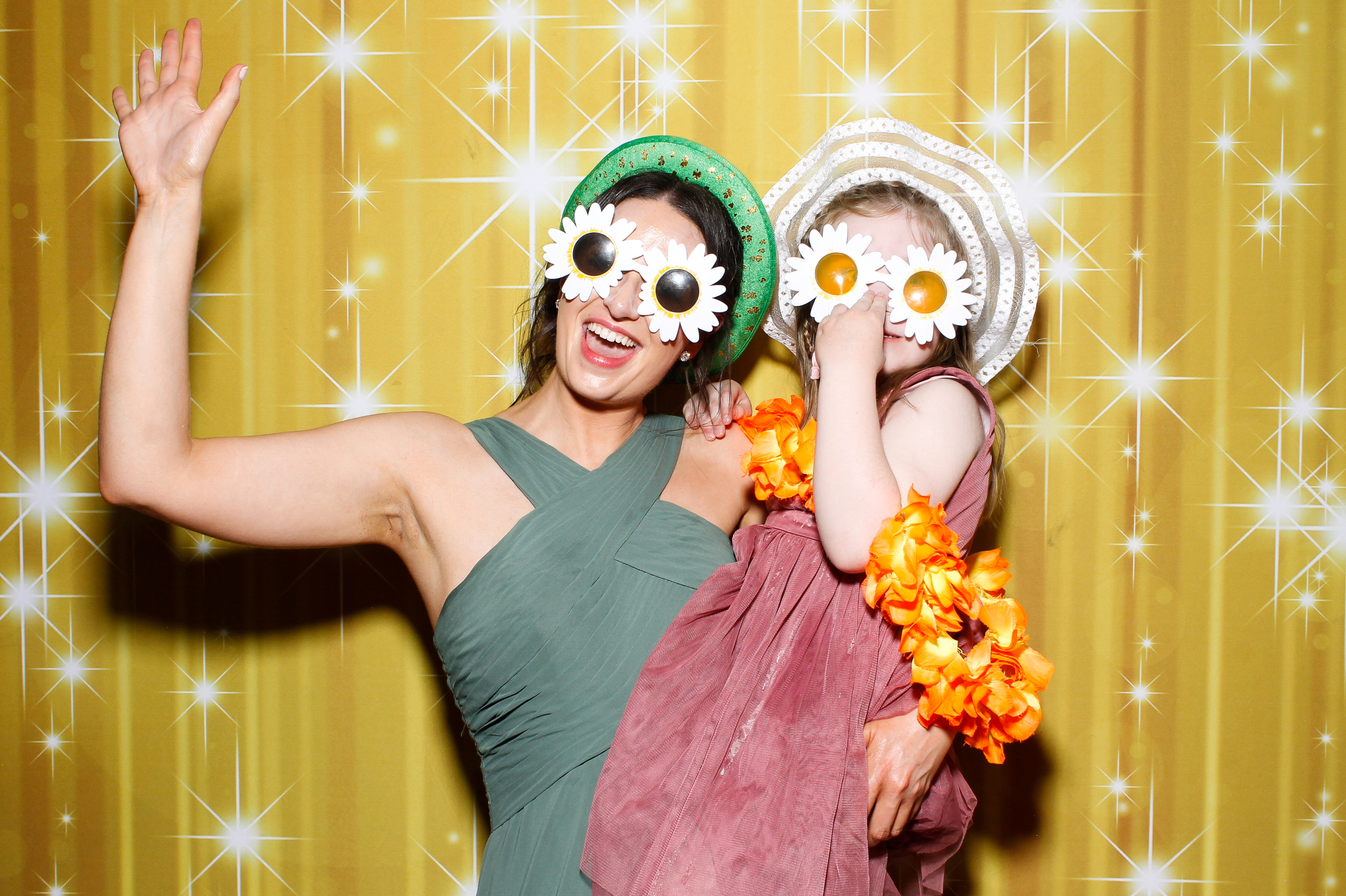 Siobhan & Lawrence | View more photos from the event at gallery.snapmagic.ie/u/SnapMagic/Siobhan-Lawrence