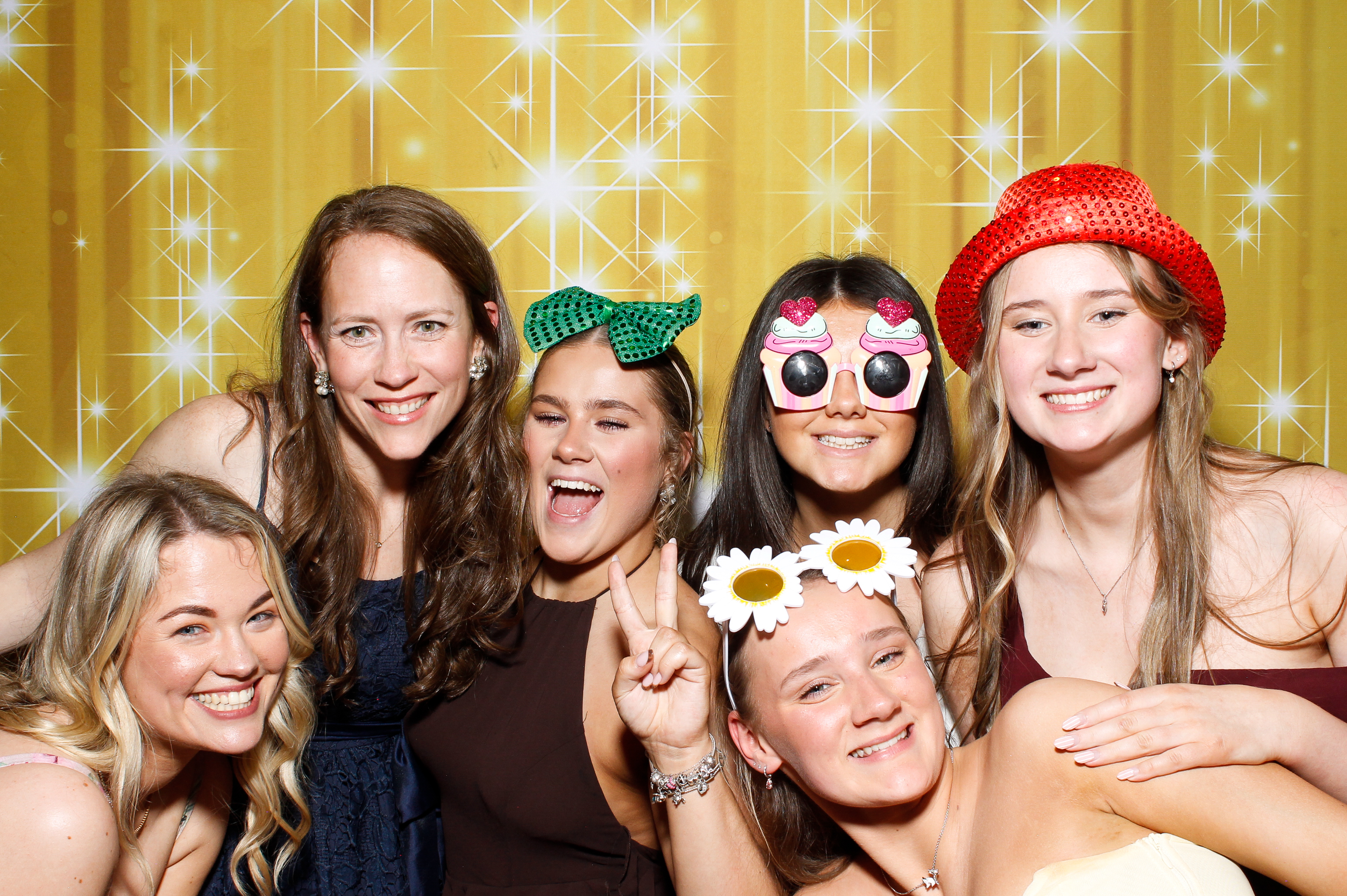 Siobhan & Lawrence | View more photos from the event at gallery.snapmagic.ie/u/SnapMagic/Siobhan-Lawrence