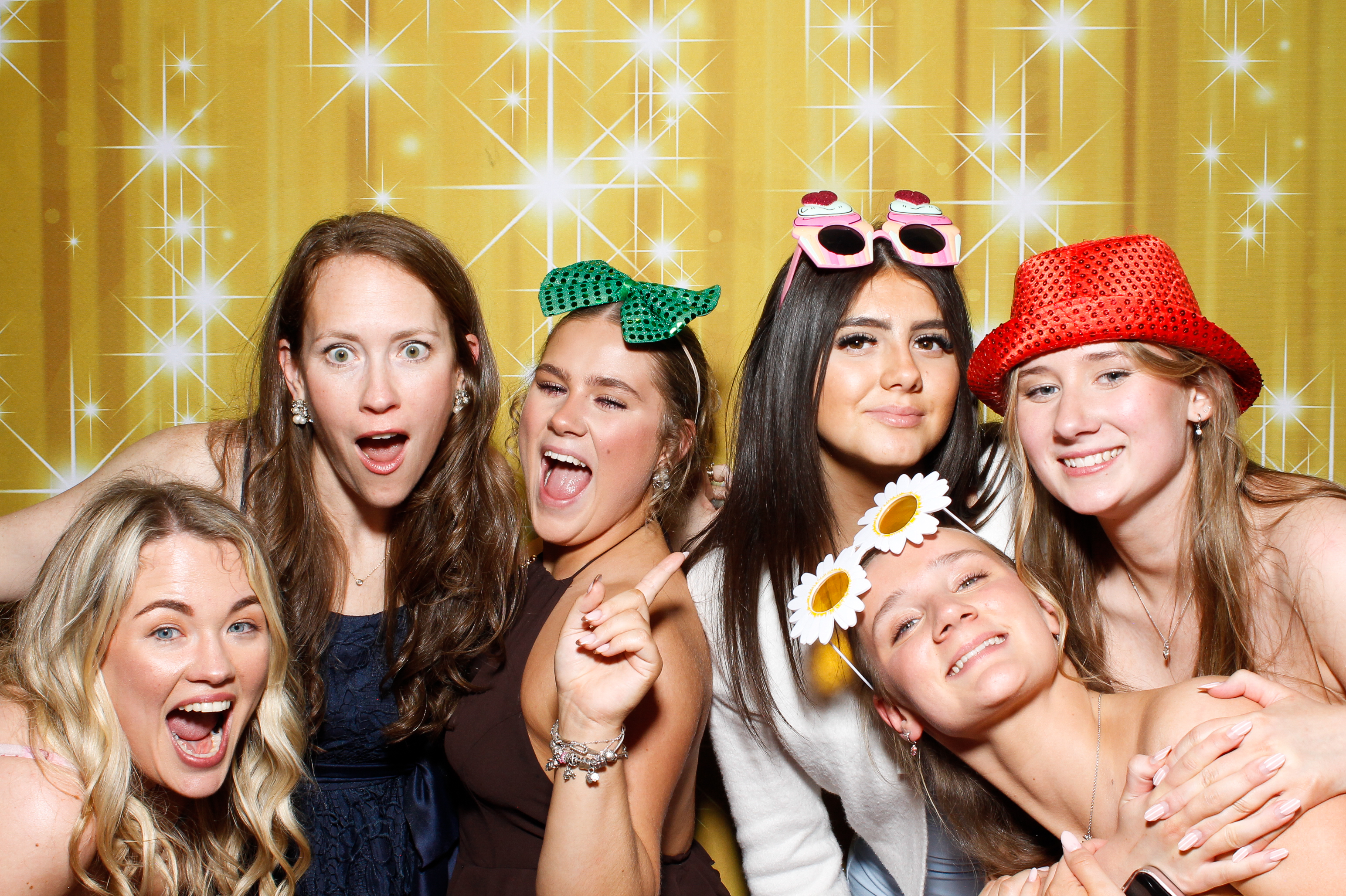 Siobhan & Lawrence | View more photos from the event at gallery.snapmagic.ie/u/SnapMagic/Siobhan-Lawrence