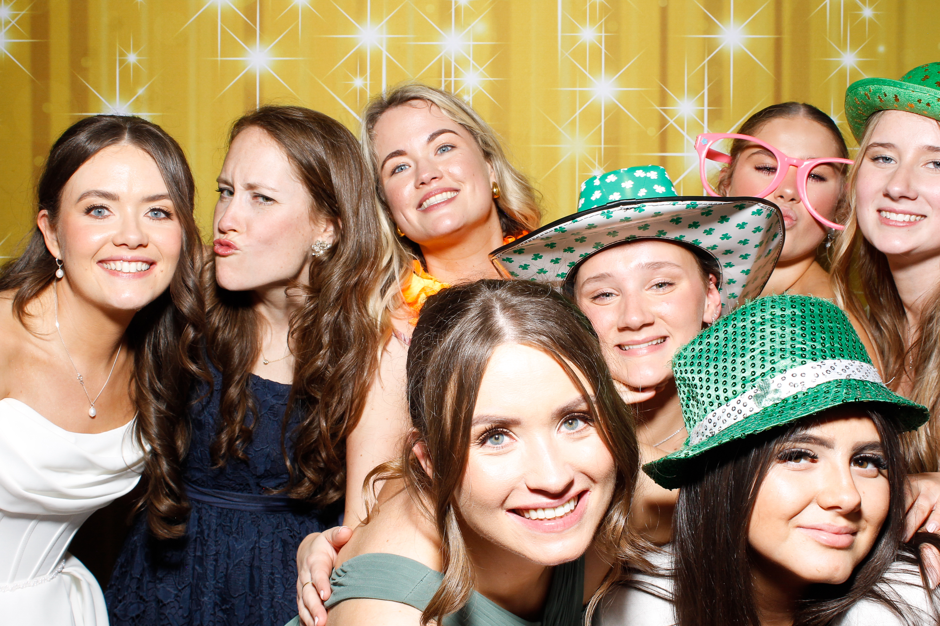 Siobhan & Lawrence | View more photos from the event at gallery.snapmagic.ie/u/SnapMagic/Siobhan-Lawrence