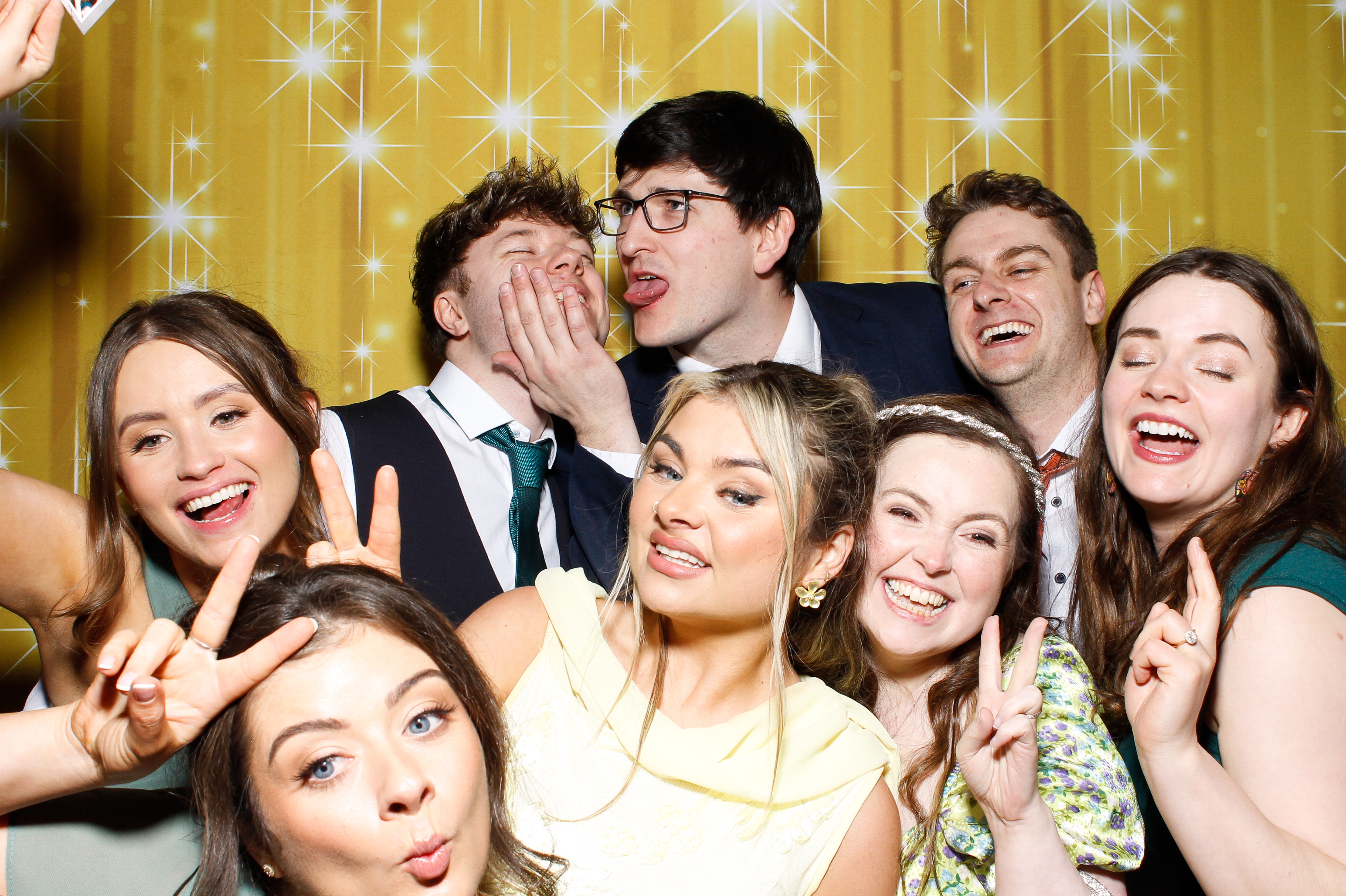 Siobhan & Lawrence | View more photos from the event at gallery.snapmagic.ie/u/SnapMagic/Siobhan-Lawrence