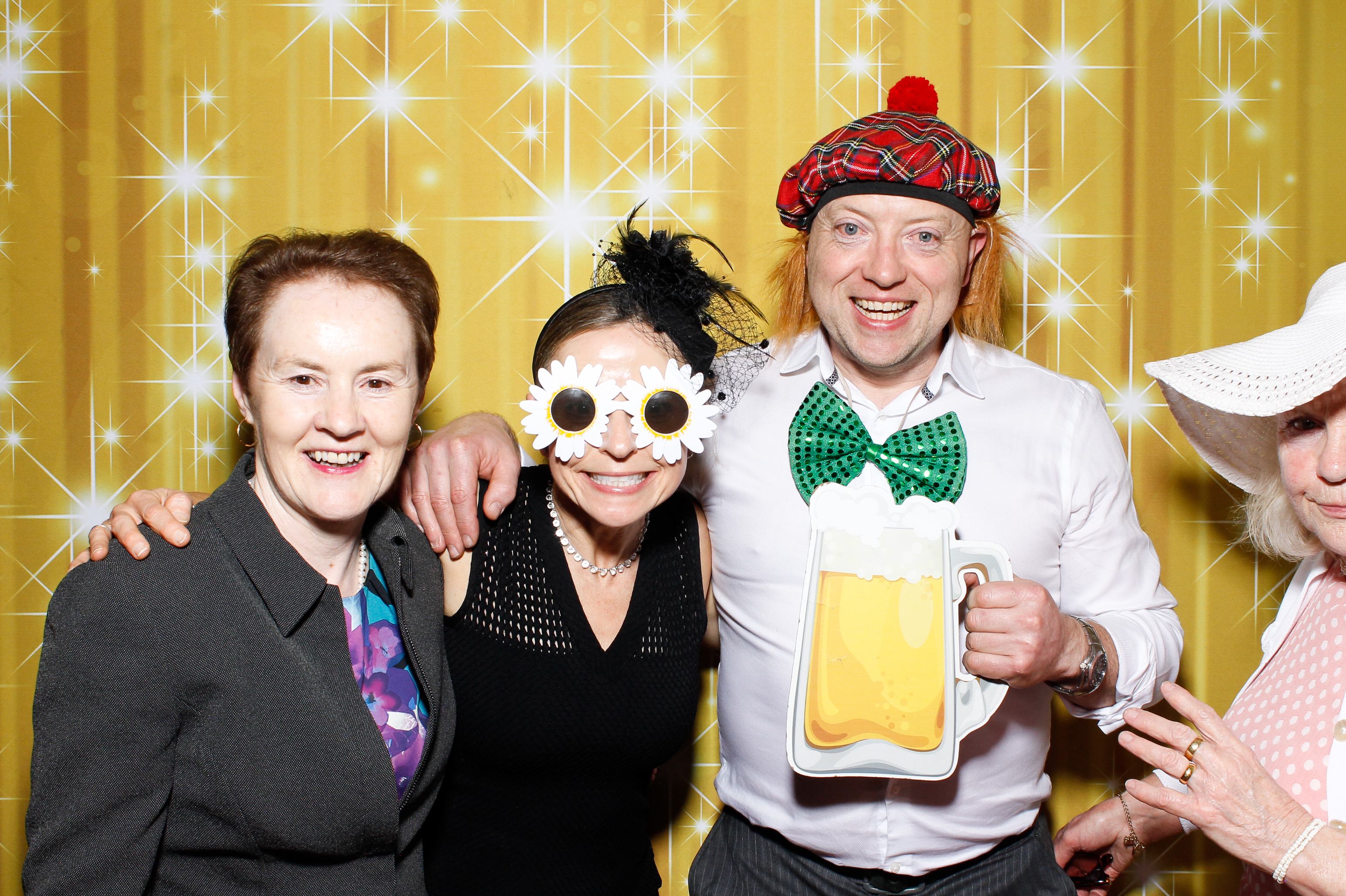 Siobhan & Lawrence | View more photos from the event at gallery.snapmagic.ie/u/SnapMagic/Siobhan-Lawrence