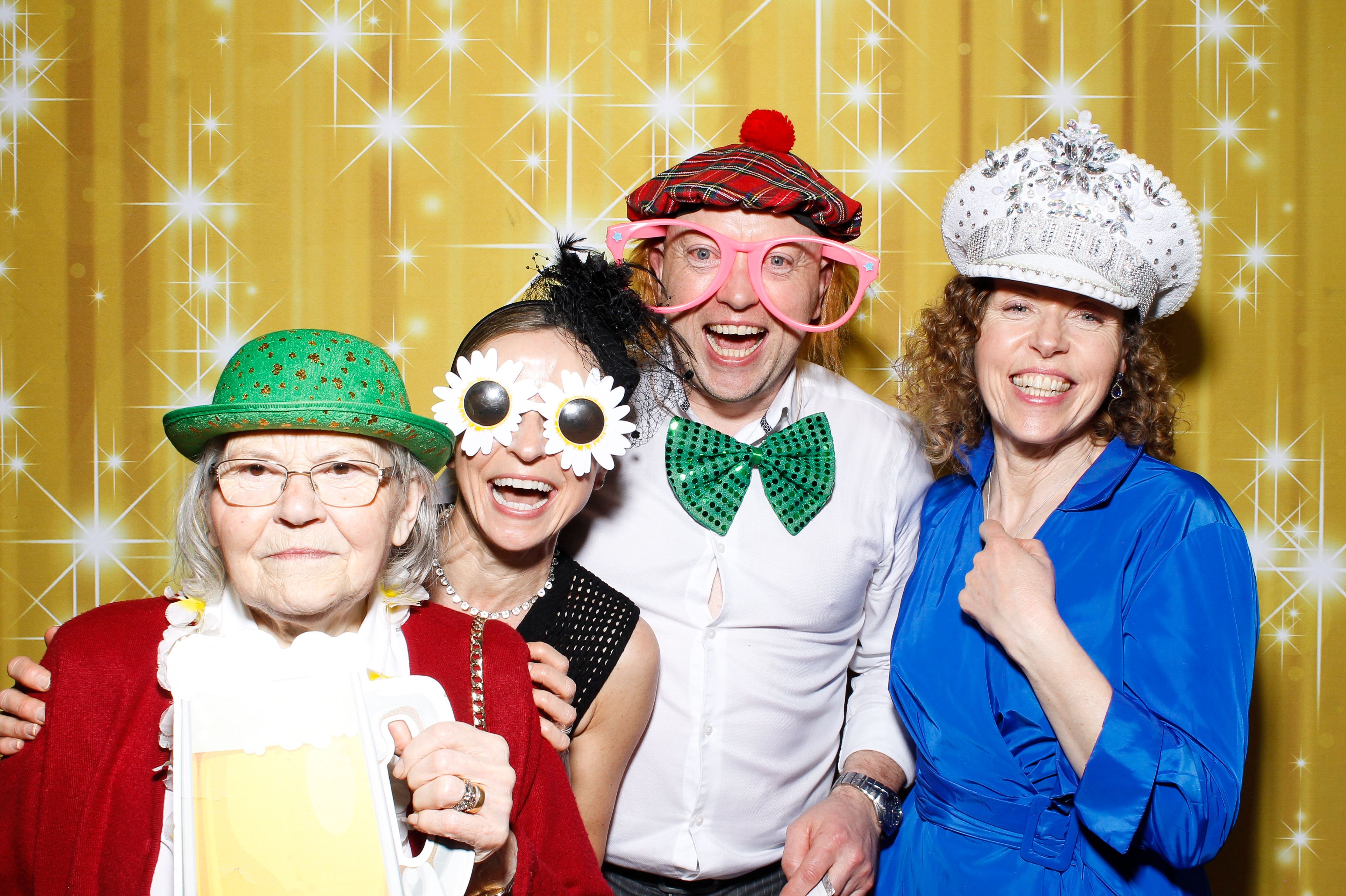 Siobhan & Lawrence | View more photos from the event at gallery.snapmagic.ie/u/SnapMagic/Siobhan-Lawrence