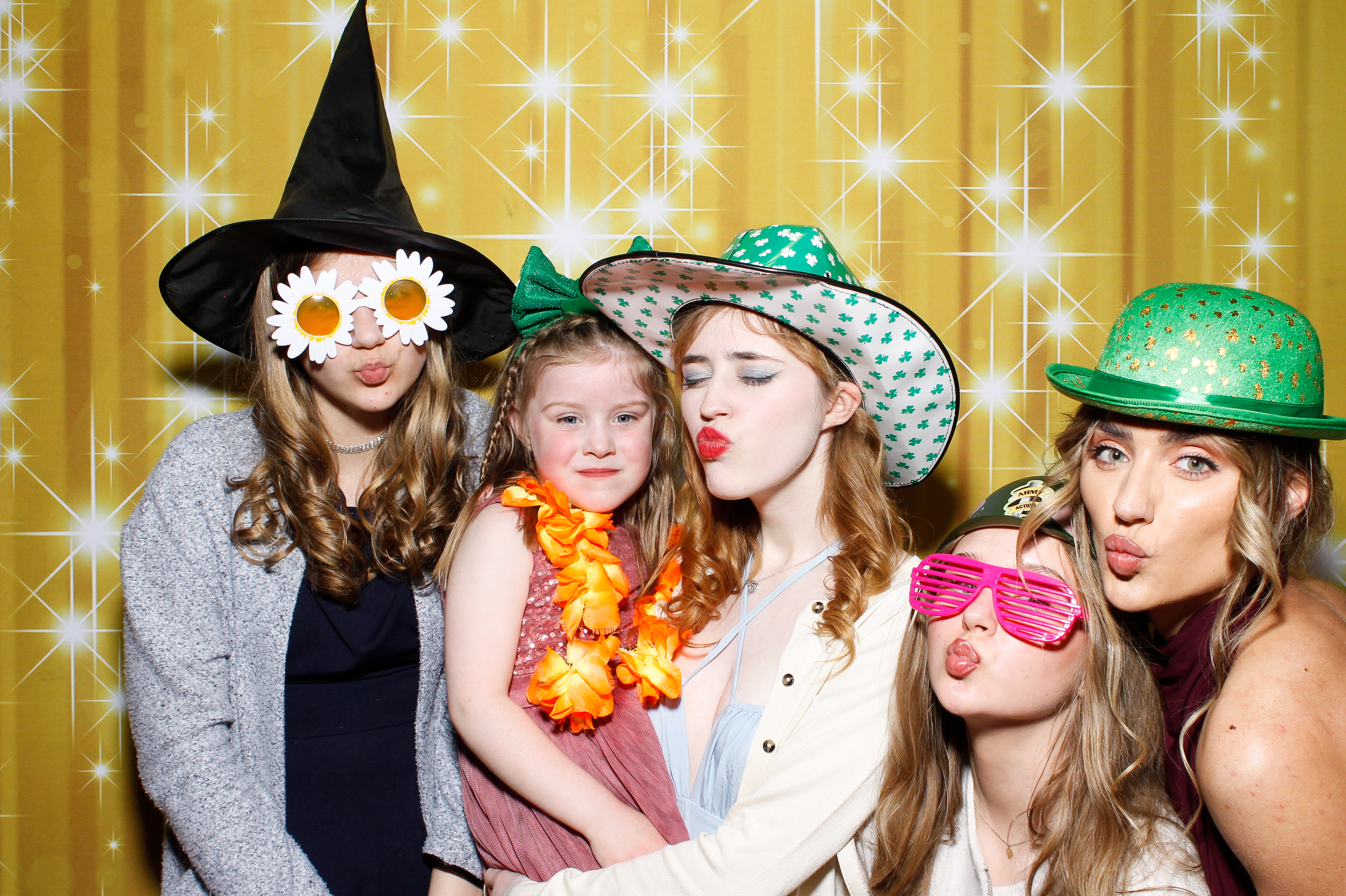 Siobhan & Lawrence | View more photos from the event at gallery.snapmagic.ie/u/SnapMagic/Siobhan-Lawrence