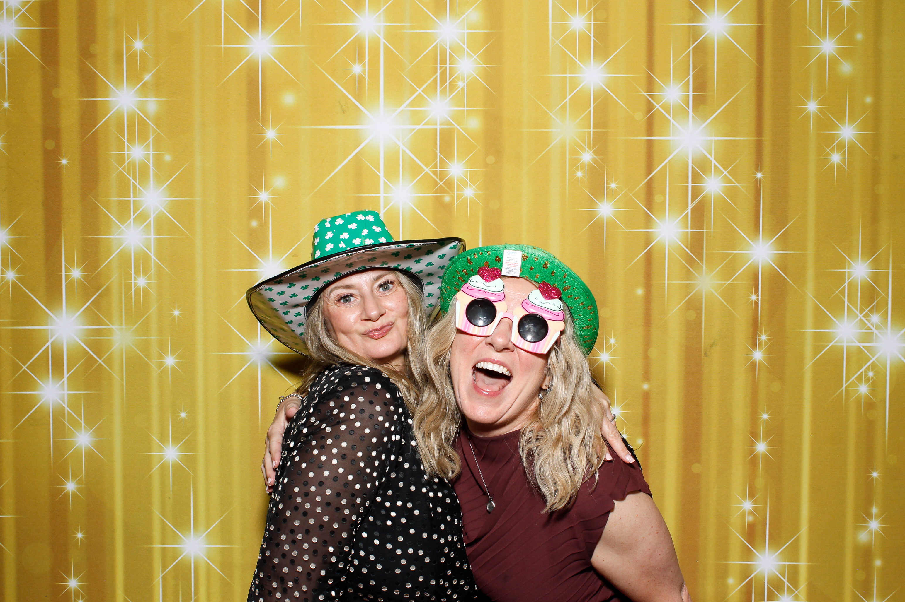 Siobhan & Lawrence | View more photos from the event at gallery.snapmagic.ie/u/SnapMagic/Siobhan-Lawrence