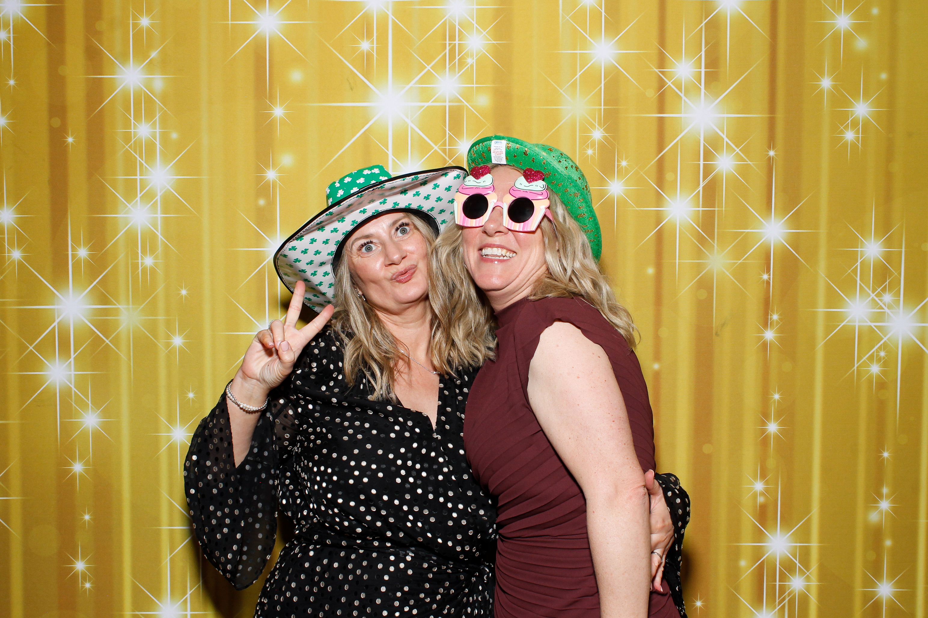 Siobhan & Lawrence | View more photos from the event at gallery.snapmagic.ie/u/SnapMagic/Siobhan-Lawrence