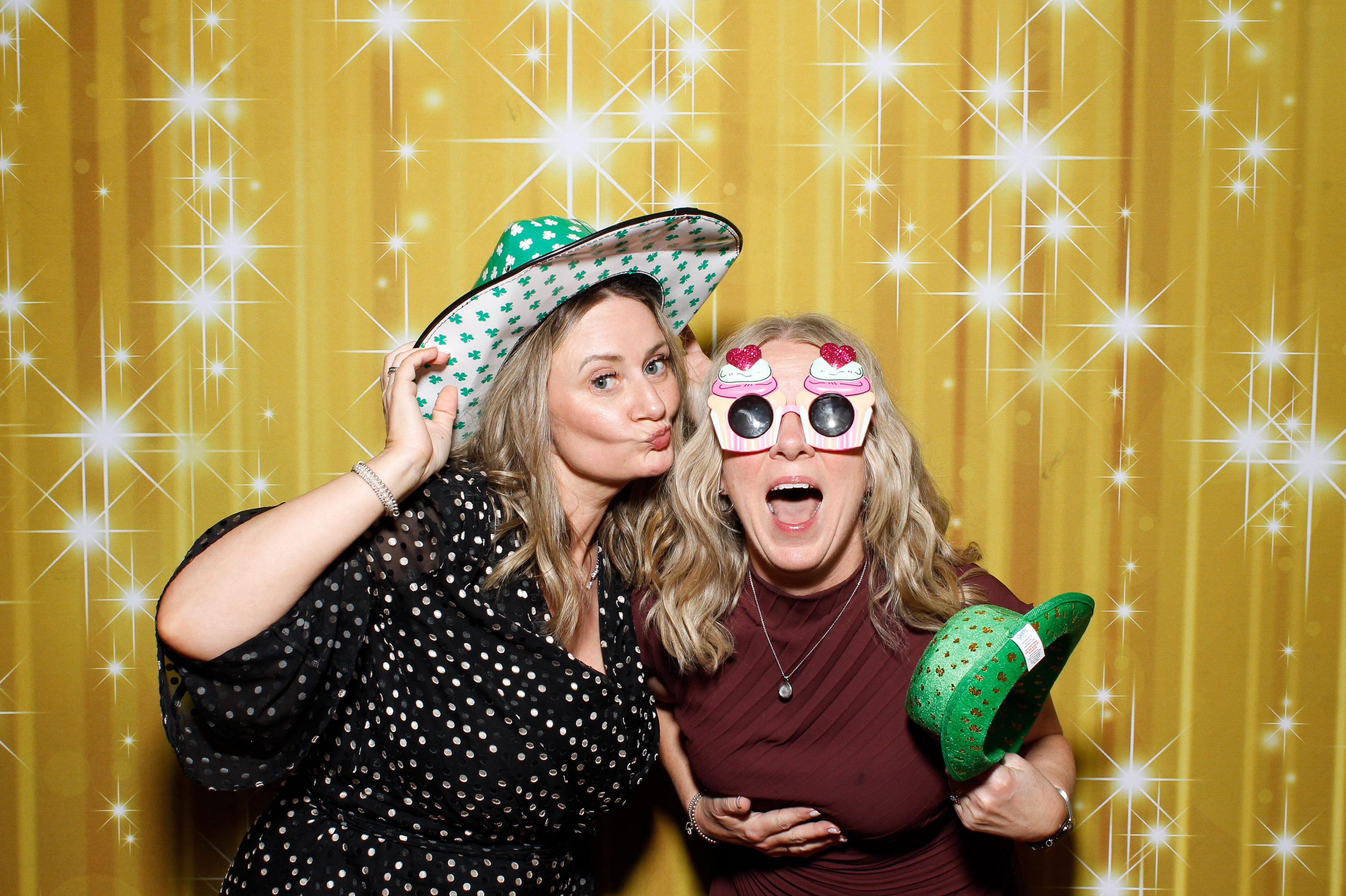 Siobhan & Lawrence | View more photos from the event at gallery.snapmagic.ie/u/SnapMagic/Siobhan-Lawrence