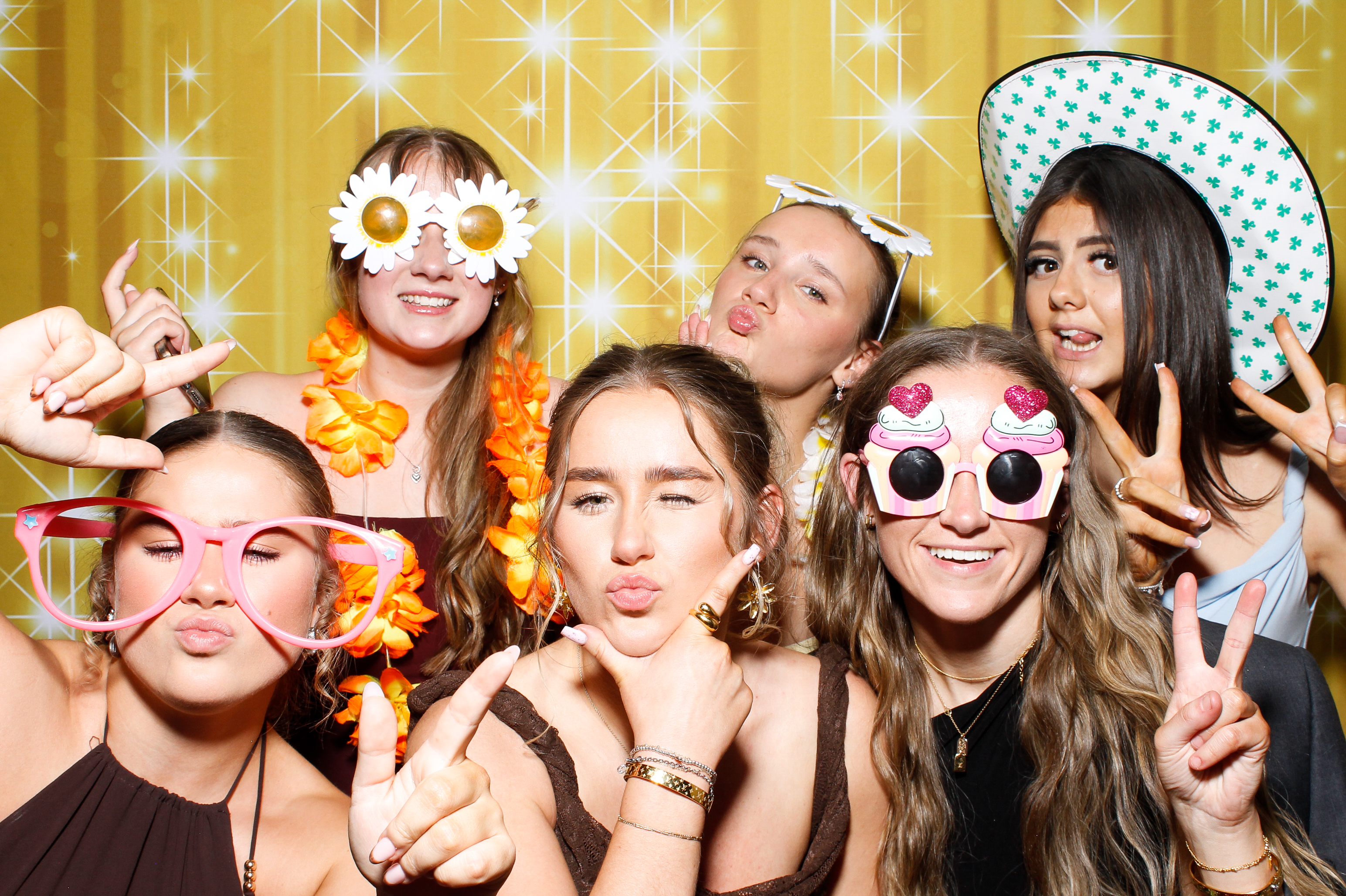 Siobhan & Lawrence | View more photos from the event at gallery.snapmagic.ie/u/SnapMagic/Siobhan-Lawrence