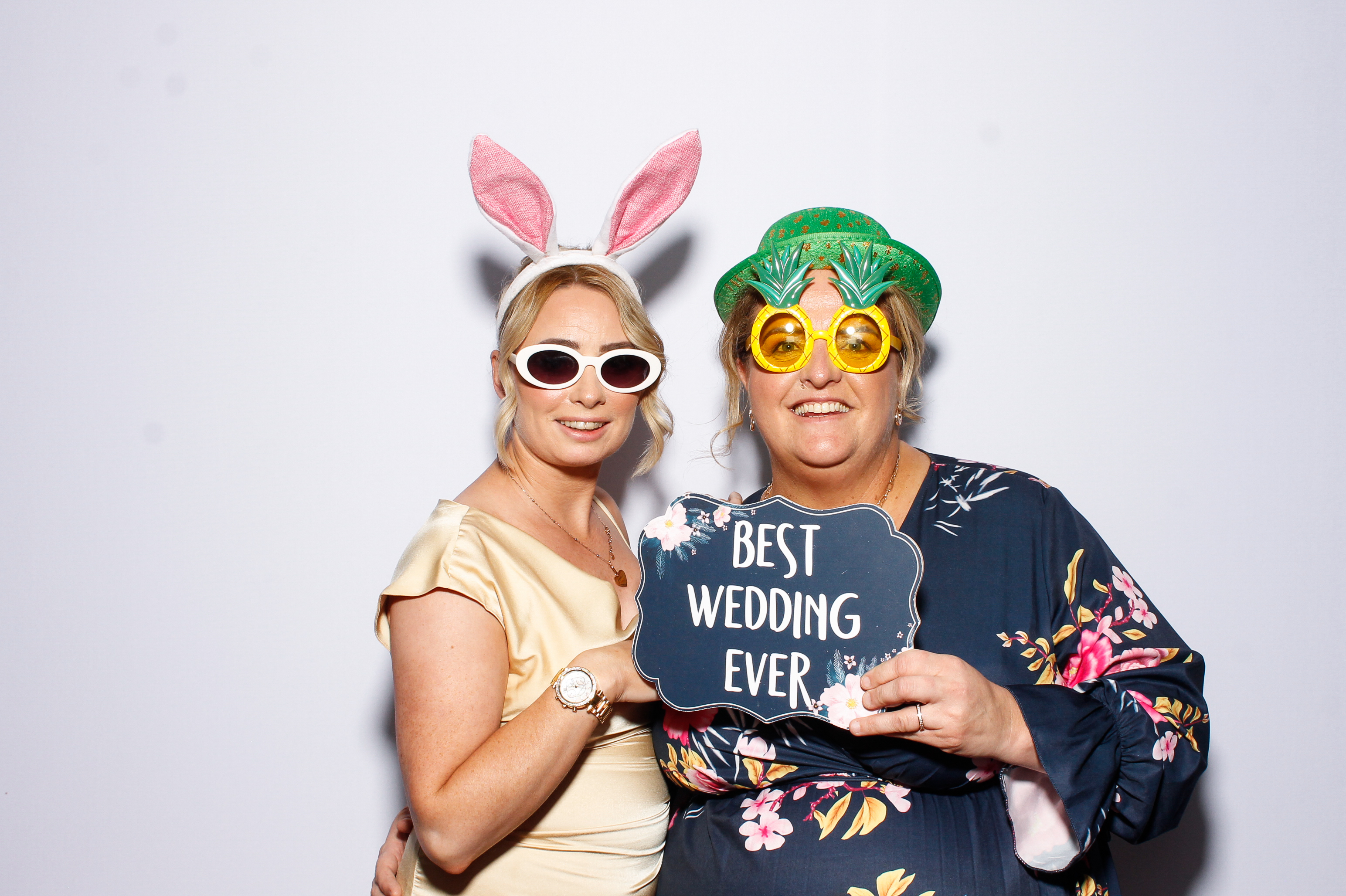 Siobhan & Podge | View more photos from the event at gallery.snapmagic.ie/u/SnapMagic/Siobhan-Podge