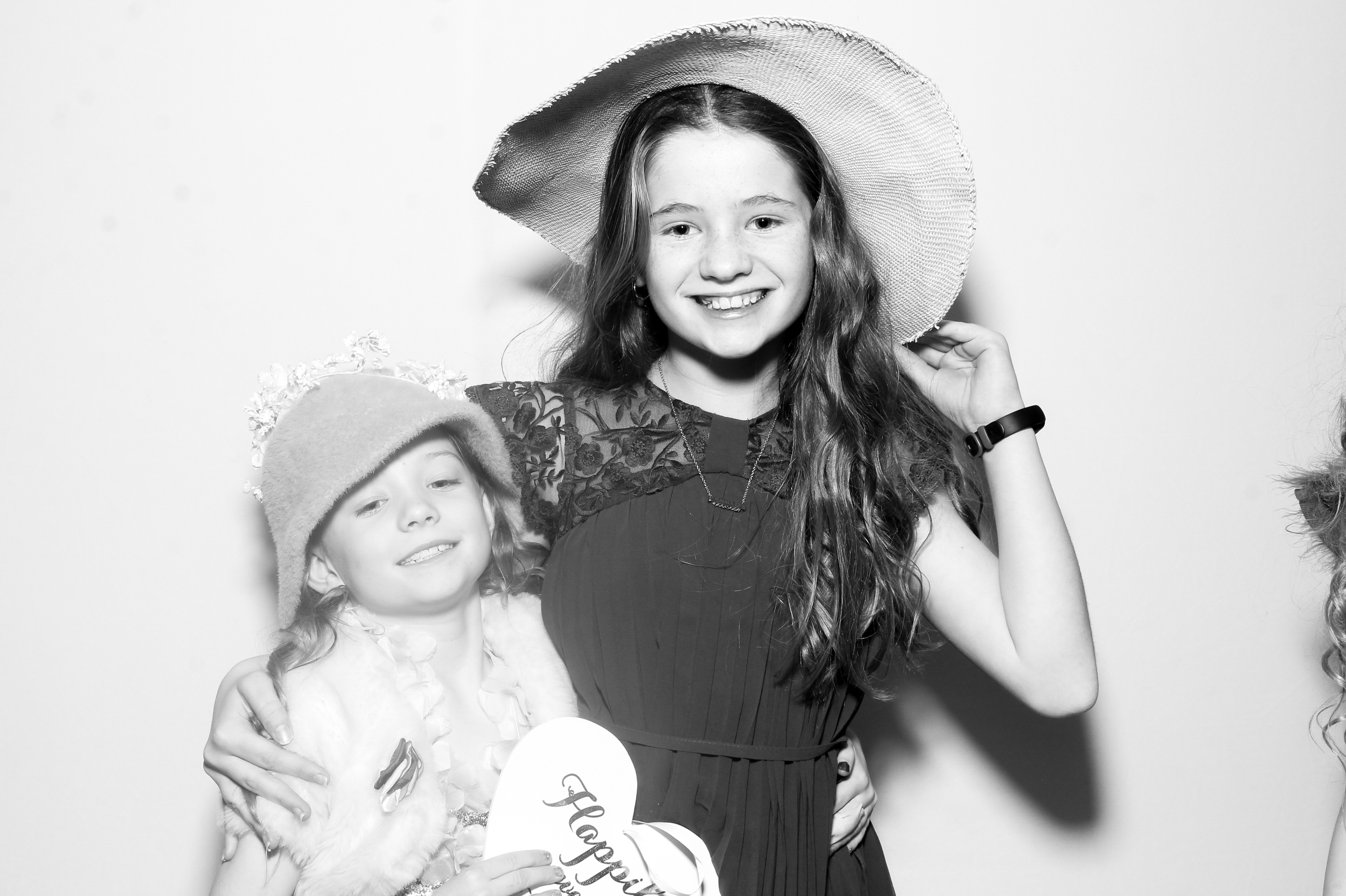 Sonia & Brett | View more photos from the event at gallery.snapmagic.ie/u/SnapMagic/Sonia-Brett