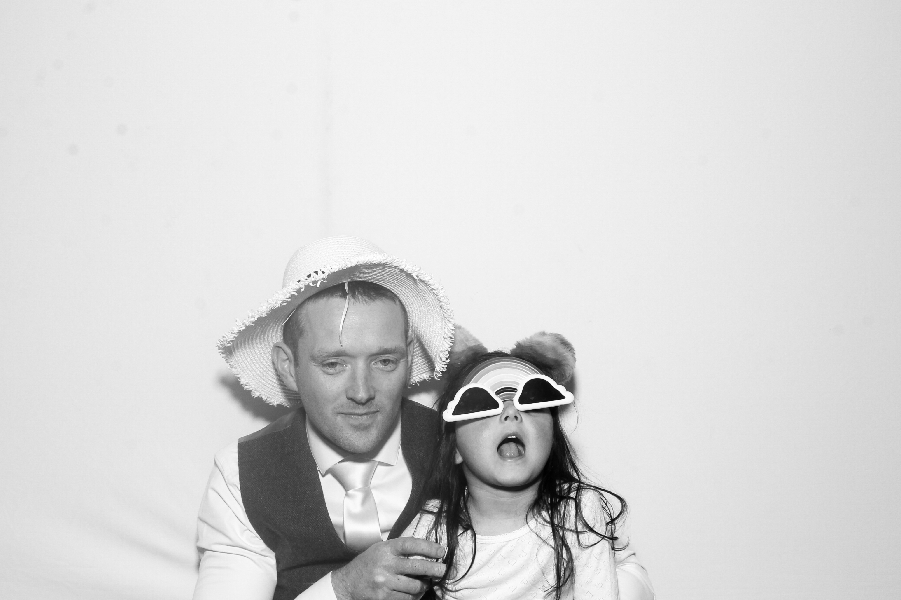 Sonia & Brett | View more photos from the event at gallery.snapmagic.ie/u/SnapMagic/Sonia-Brett