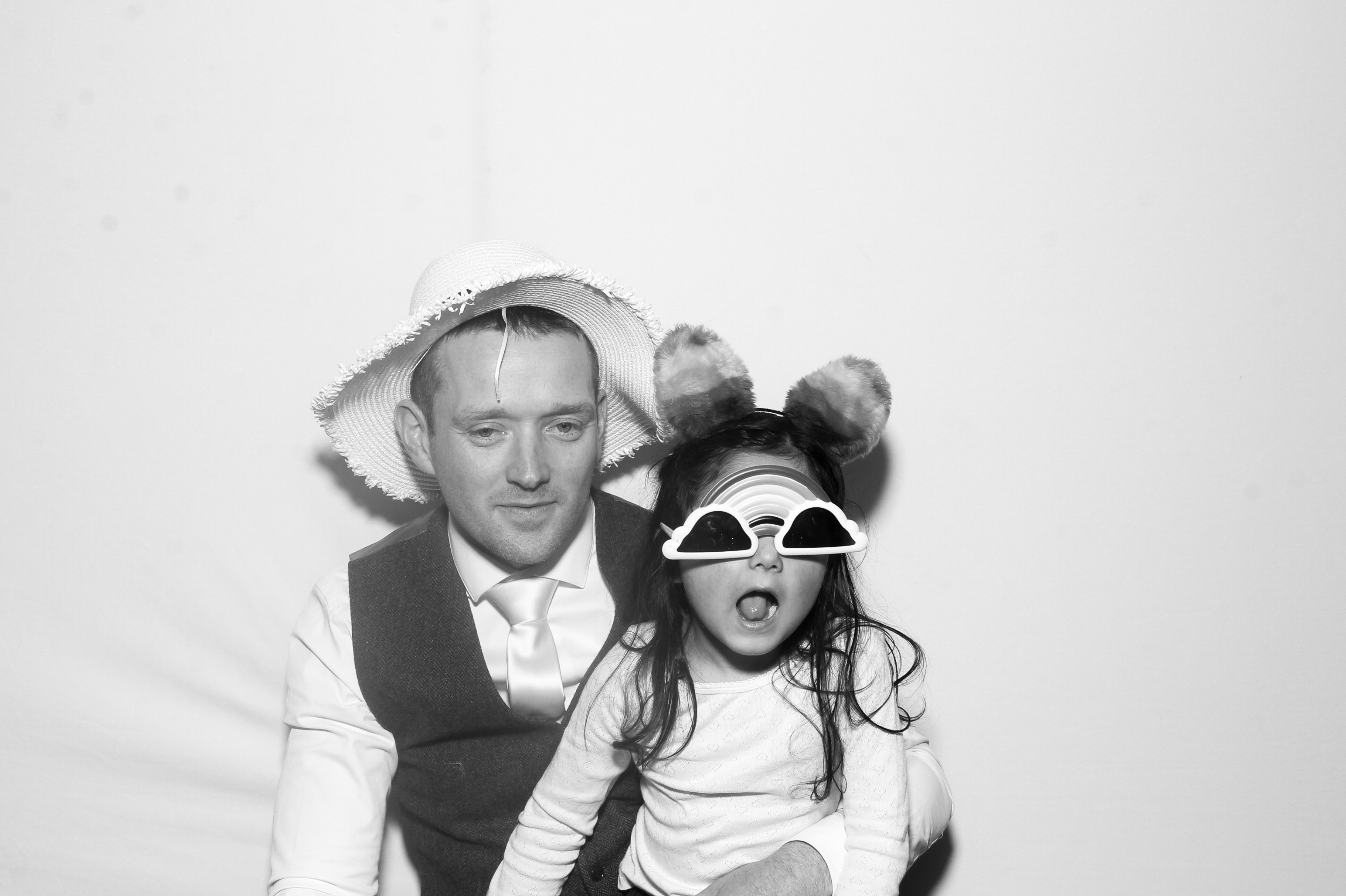 Sonia & Brett | View more photos from the event at gallery.snapmagic.ie/u/SnapMagic/Sonia-Brett