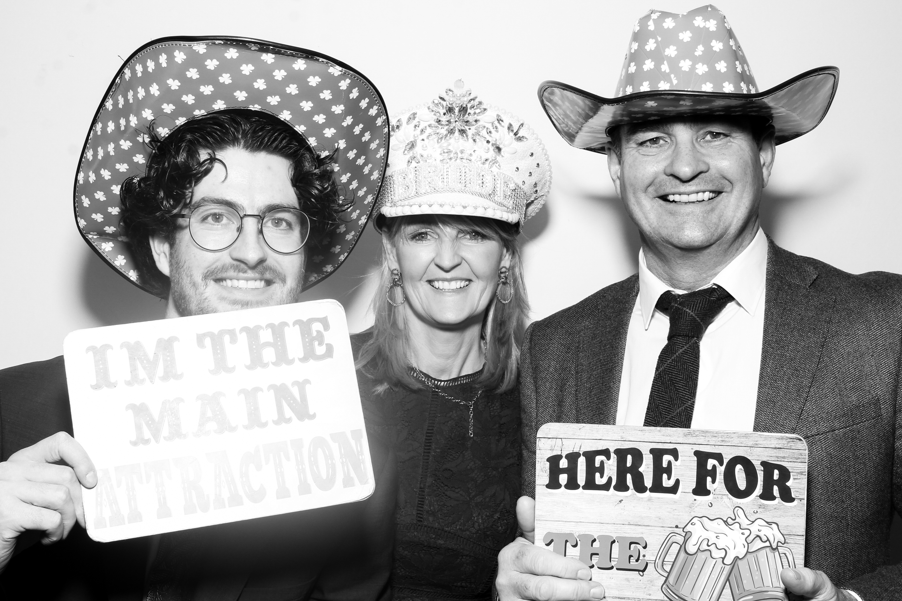 Sonia & Brett | View more photos from the event at gallery.snapmagic.ie/u/SnapMagic/Sonia-Brett