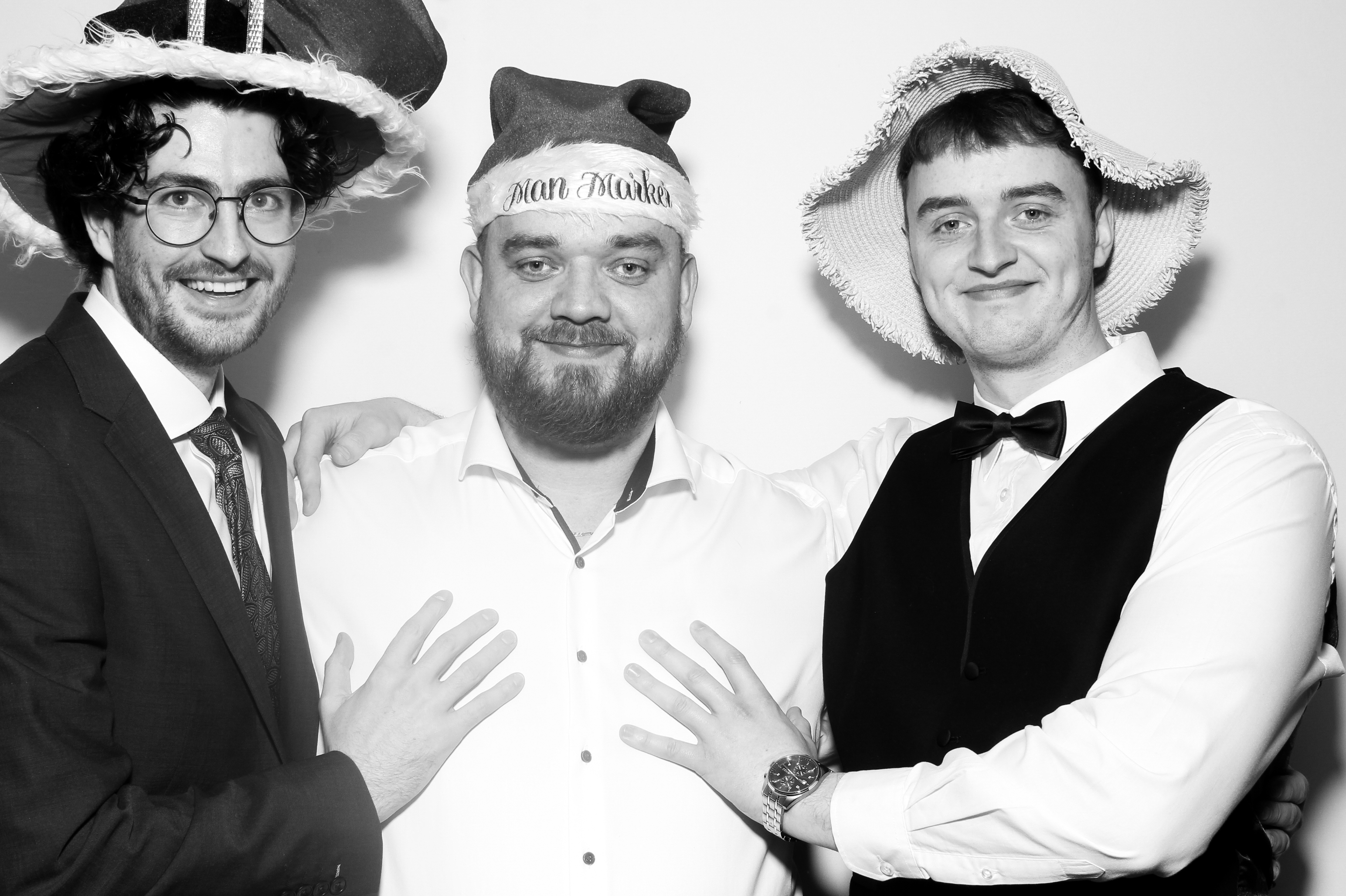 Sonia & Brett | View more photos from the event at gallery.snapmagic.ie/u/SnapMagic/Sonia-Brett