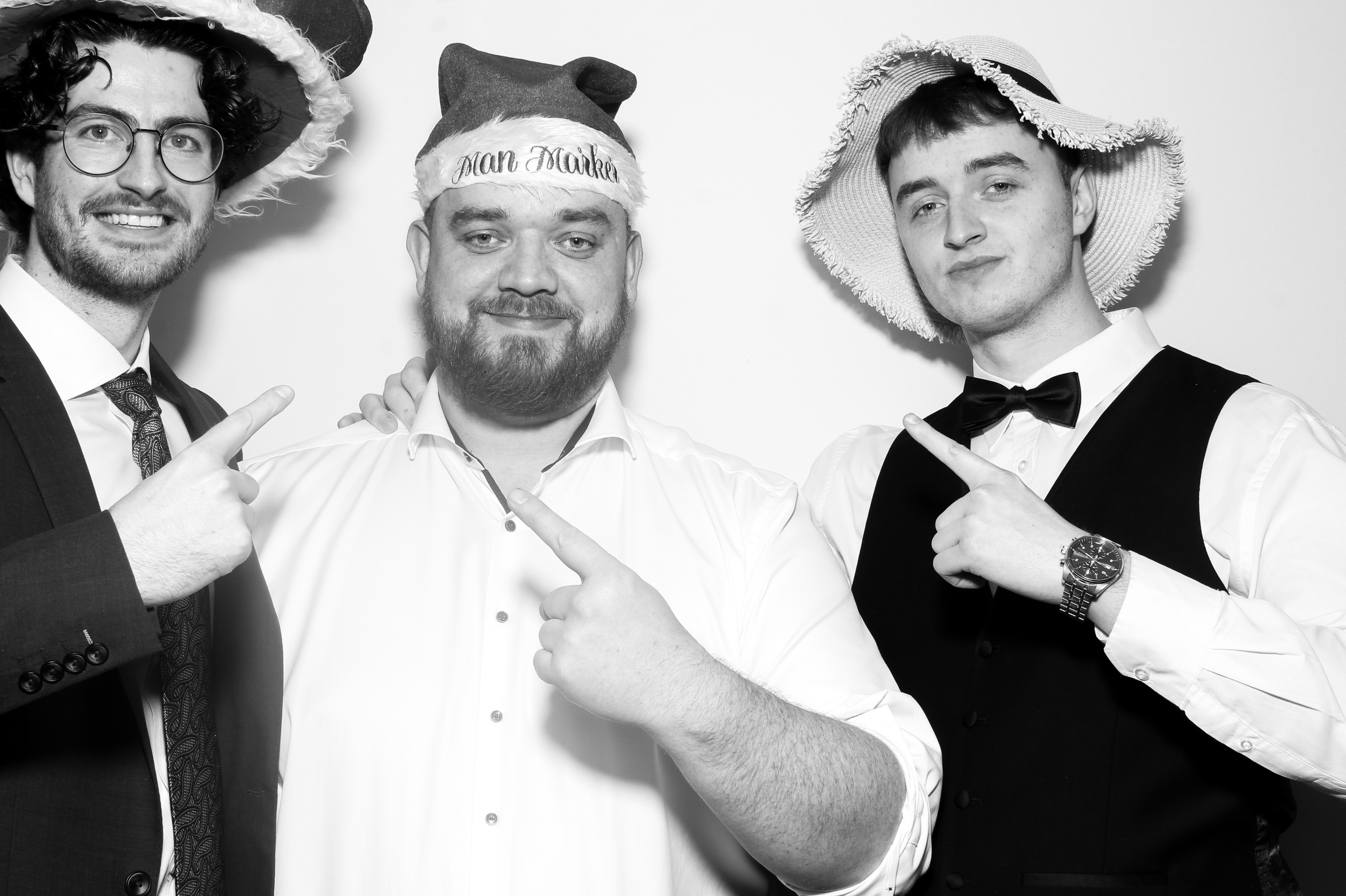 Sonia & Brett | View more photos from the event at gallery.snapmagic.ie/u/SnapMagic/Sonia-Brett