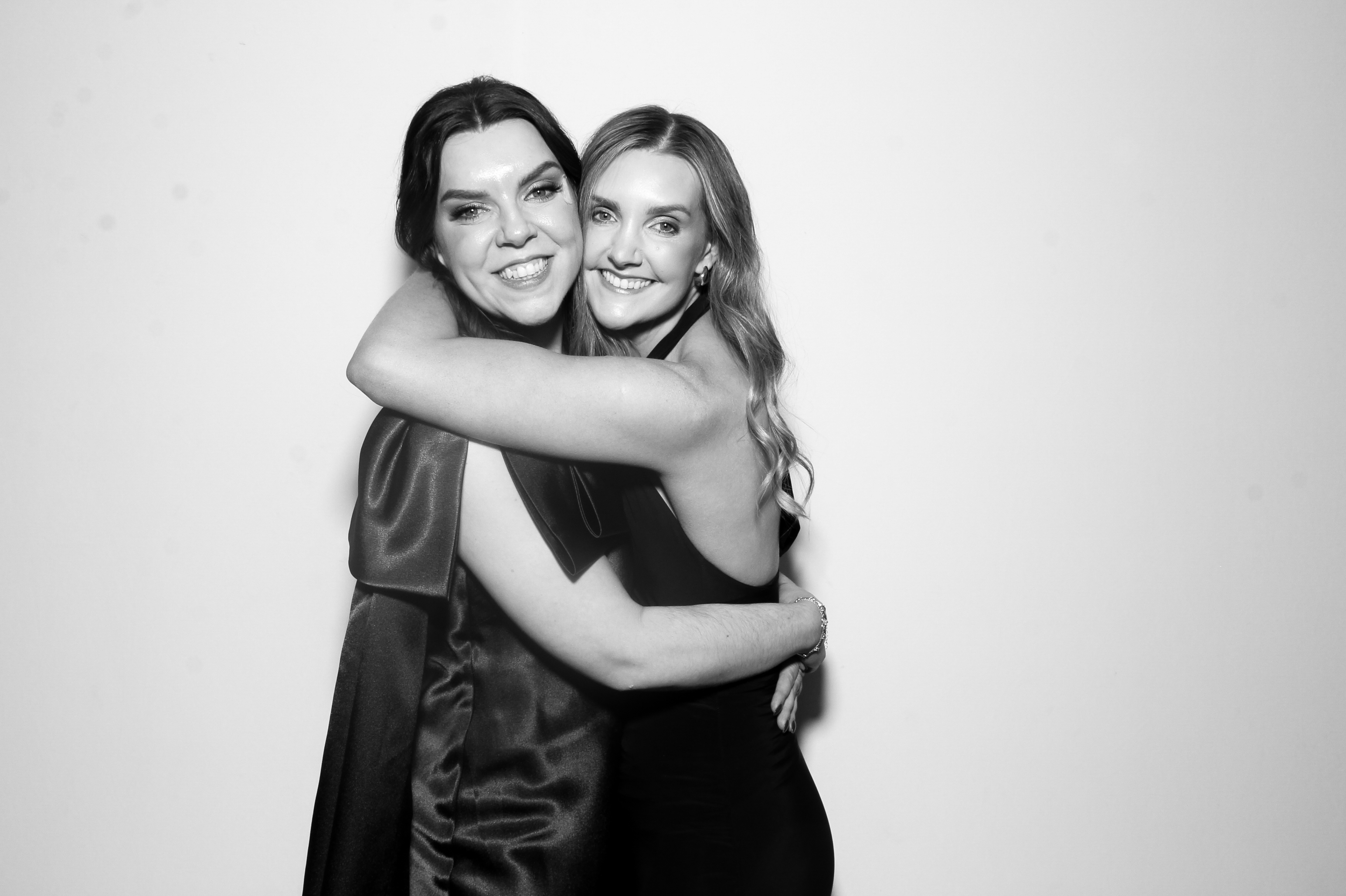 Sonia & Brett | View more photos from the event at gallery.snapmagic.ie/u/SnapMagic/Sonia-Brett