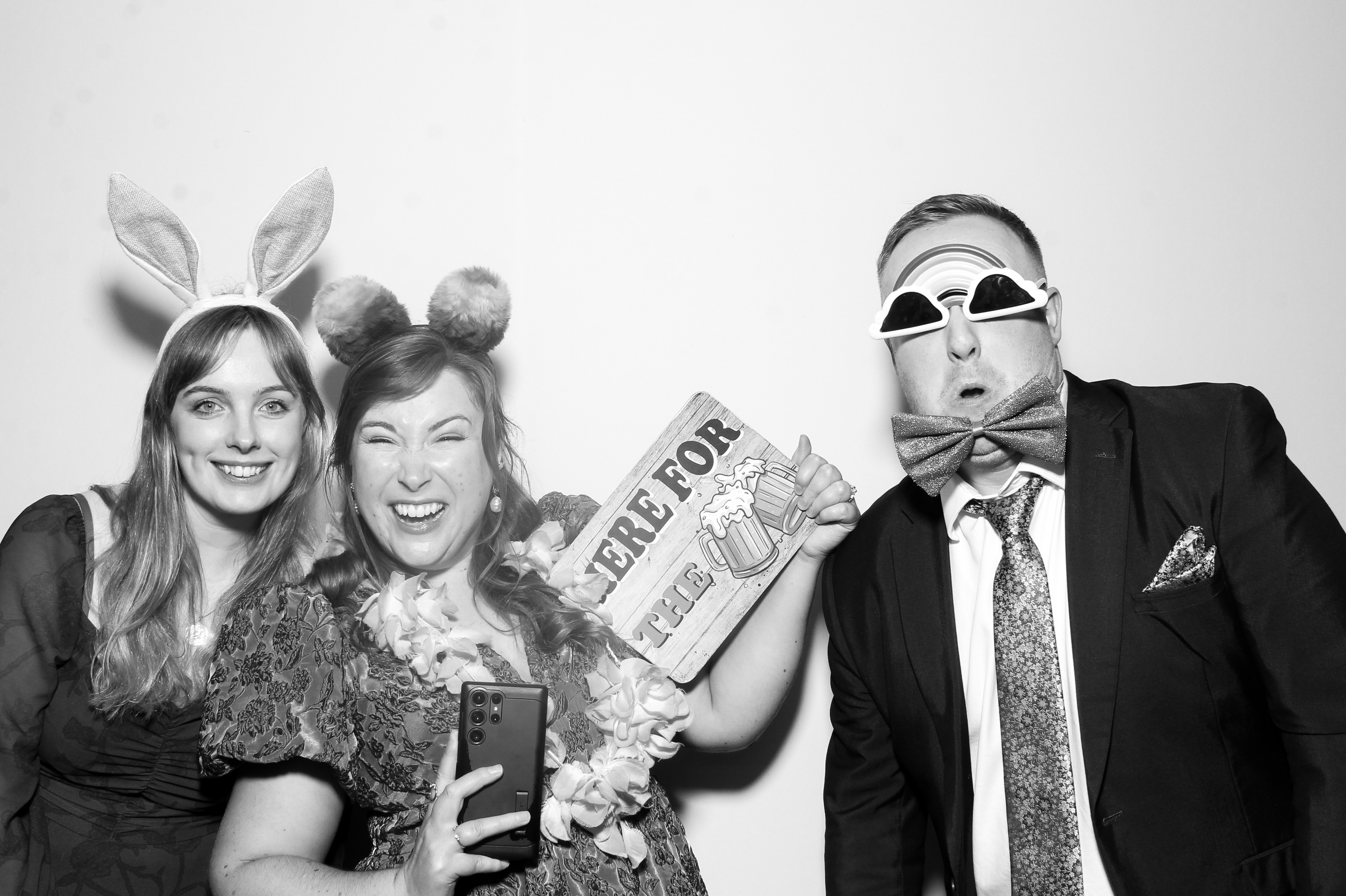 Sonia & Brett | View more photos from the event at gallery.snapmagic.ie/u/SnapMagic/Sonia-Brett