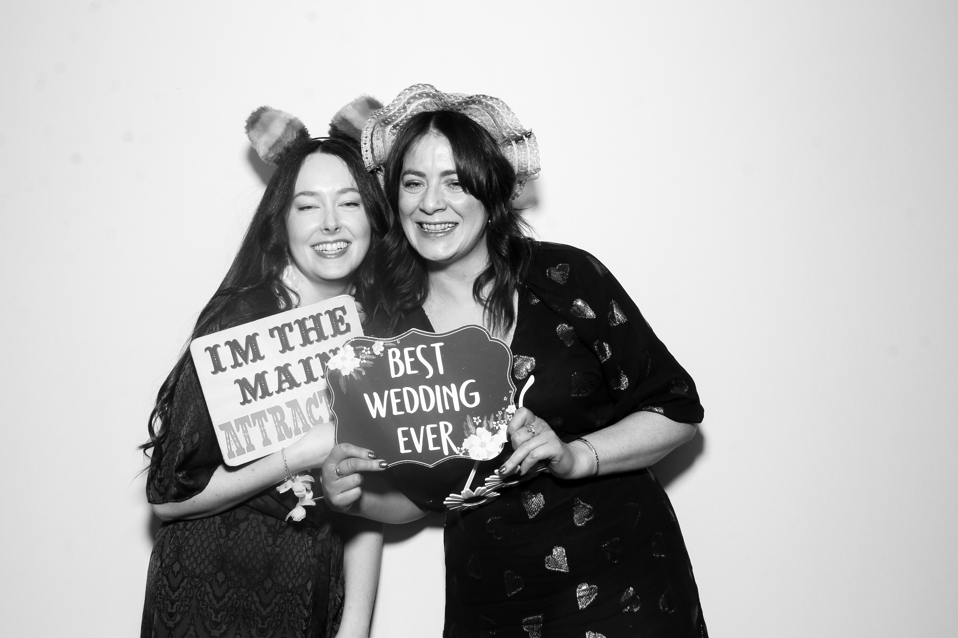 Sonia & Brett | View more photos from the event at gallery.snapmagic.ie/u/SnapMagic/Sonia-Brett