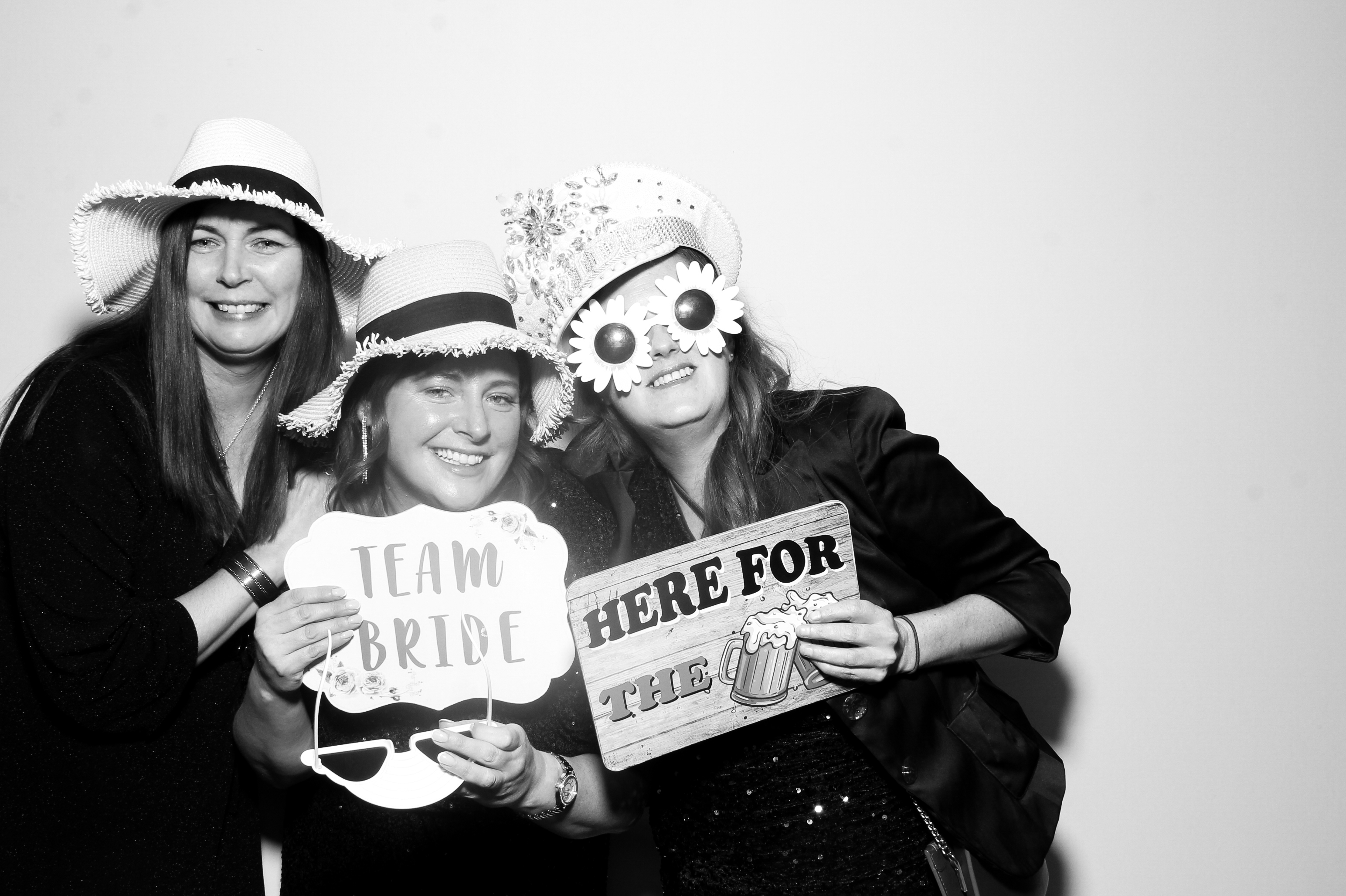 Sonia & Brett | View more photos from the event at gallery.snapmagic.ie/u/SnapMagic/Sonia-Brett