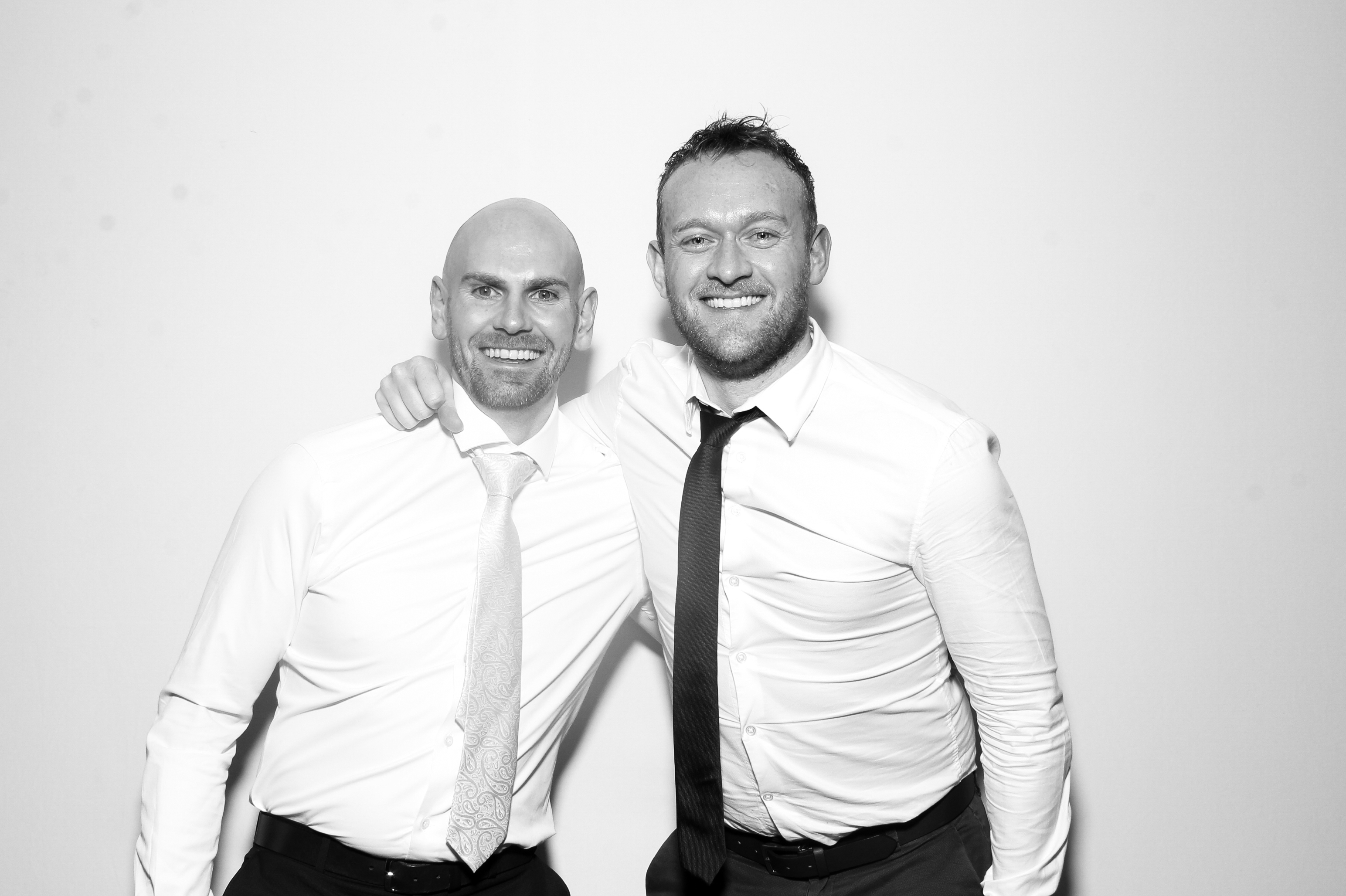 Sonia & Brett | View more photos from the event at gallery.snapmagic.ie/u/SnapMagic/Sonia-Brett