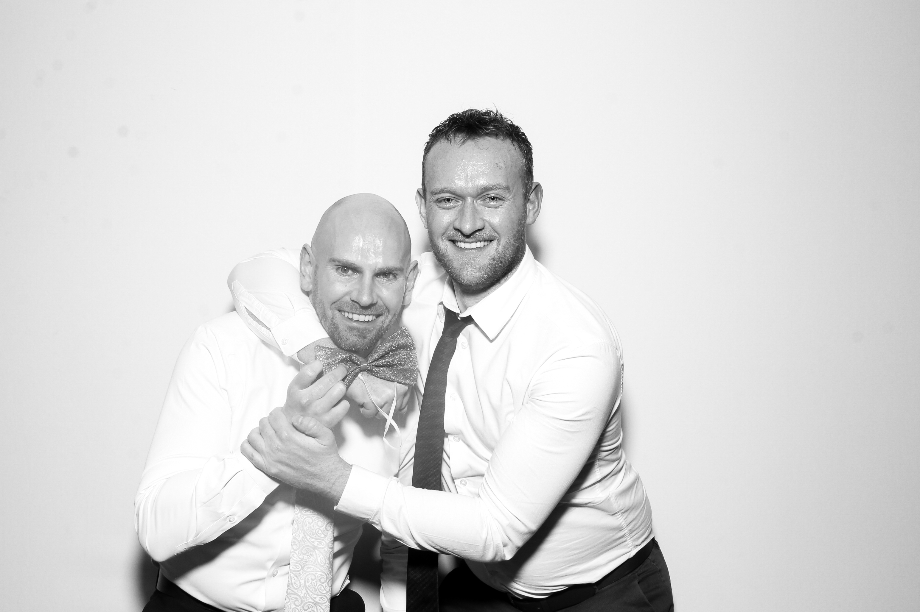 Sonia & Brett | View more photos from the event at gallery.snapmagic.ie/u/SnapMagic/Sonia-Brett