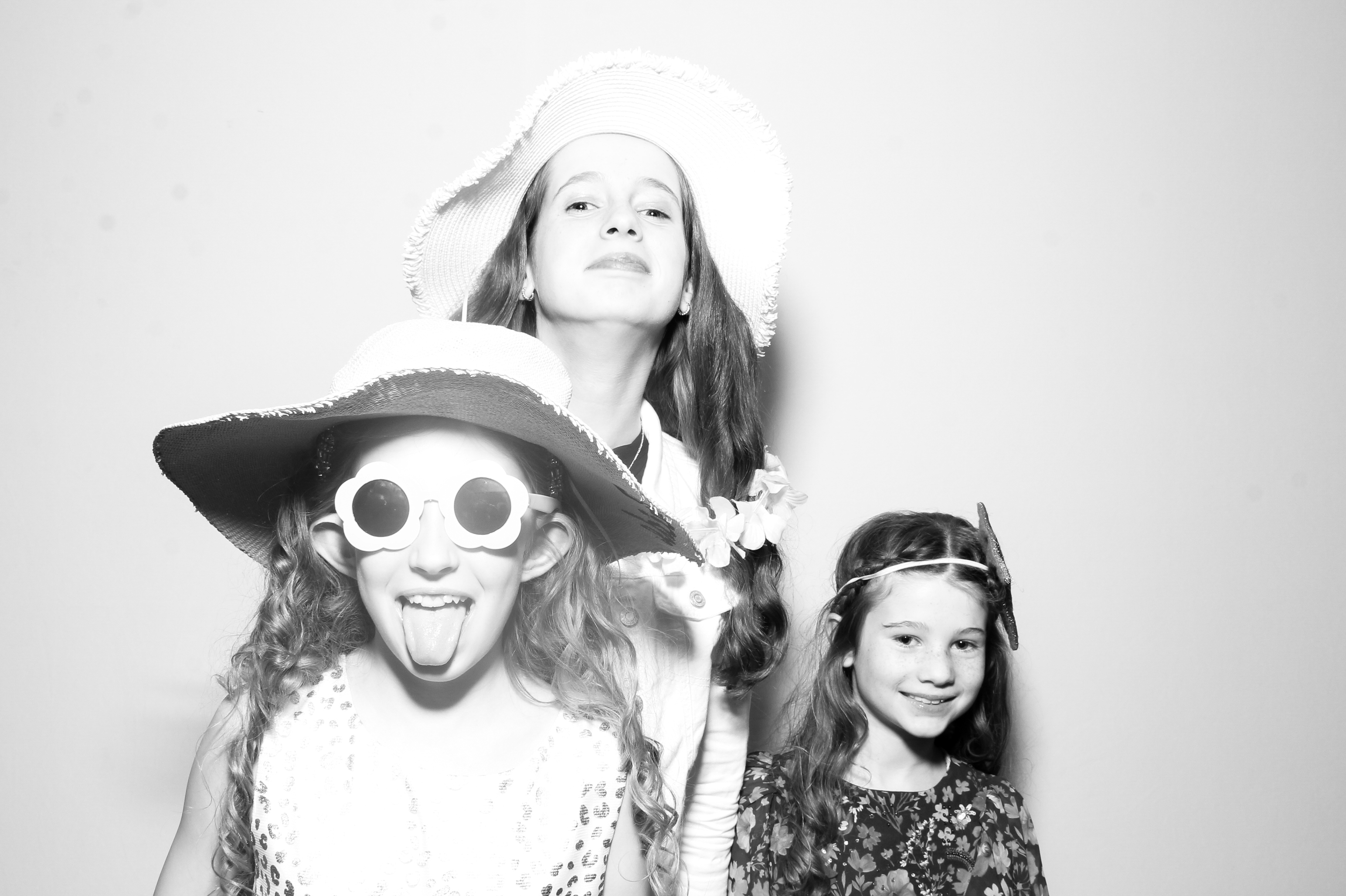 Sonia & Brett | View more photos from the event at gallery.snapmagic.ie/u/SnapMagic/Sonia-Brett