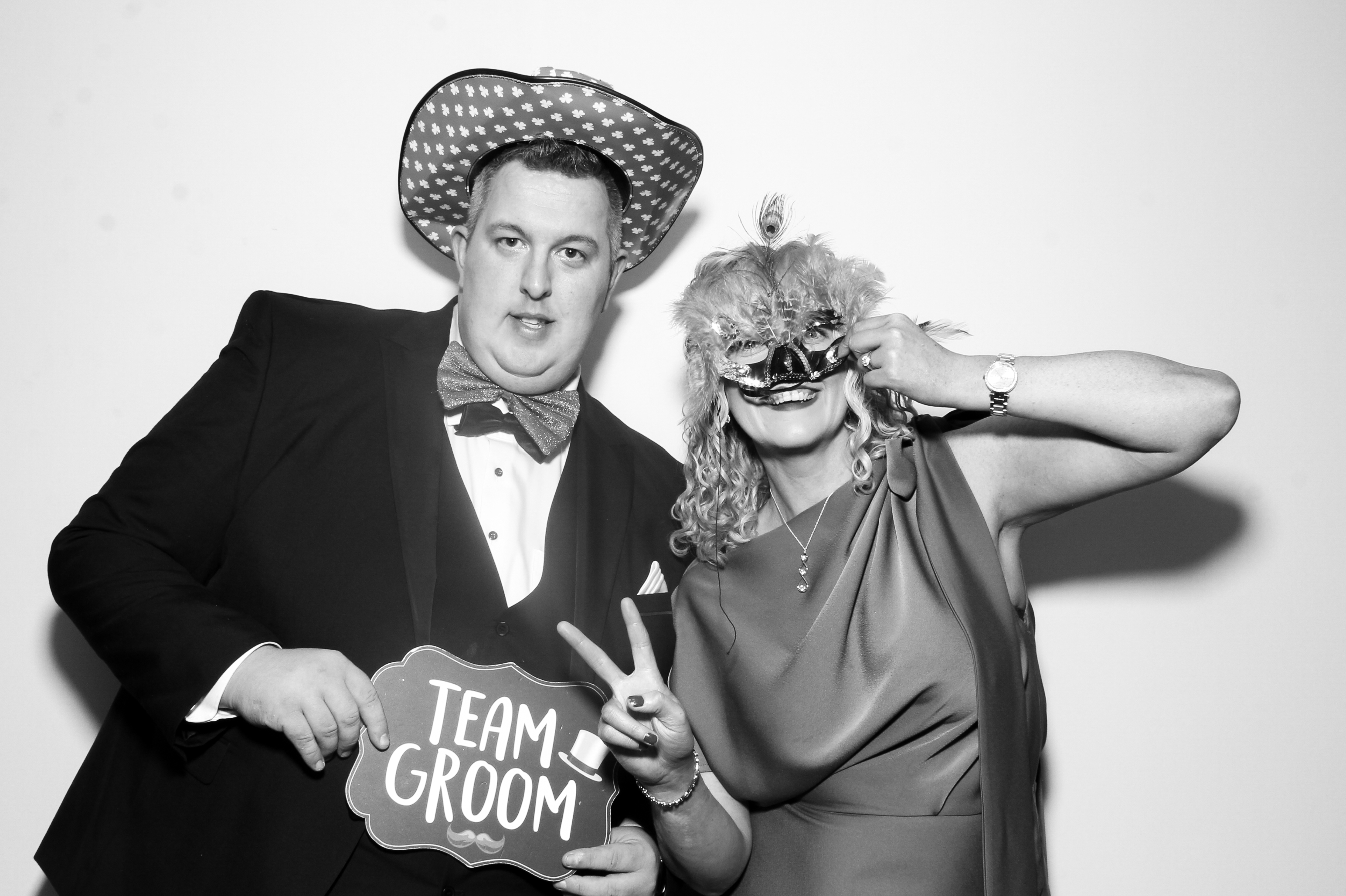 Sonia & Brett | View more photos from the event at gallery.snapmagic.ie/u/SnapMagic/Sonia-Brett