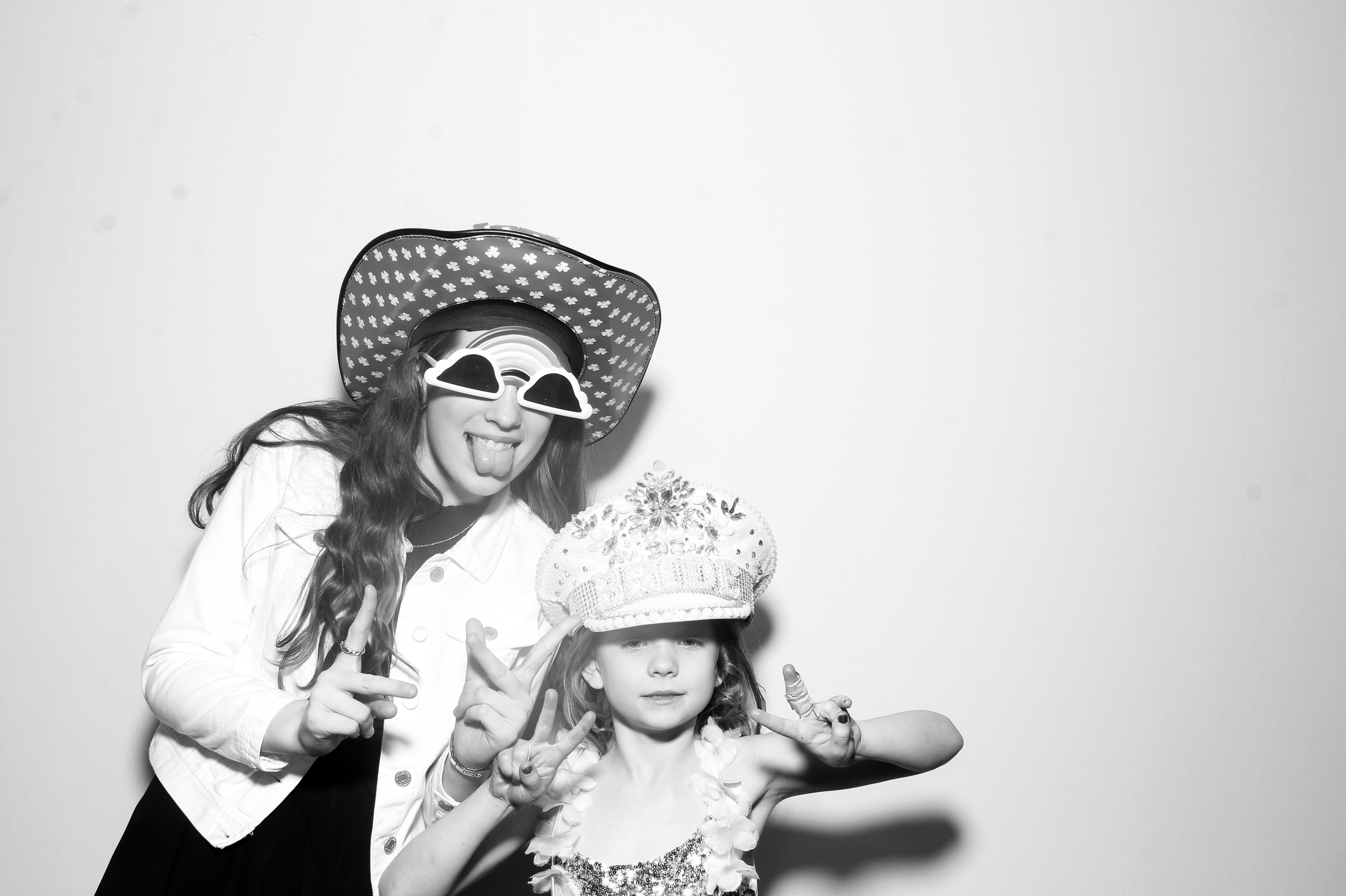 Sonia & Brett | View more photos from the event at gallery.snapmagic.ie/u/SnapMagic/Sonia-Brett