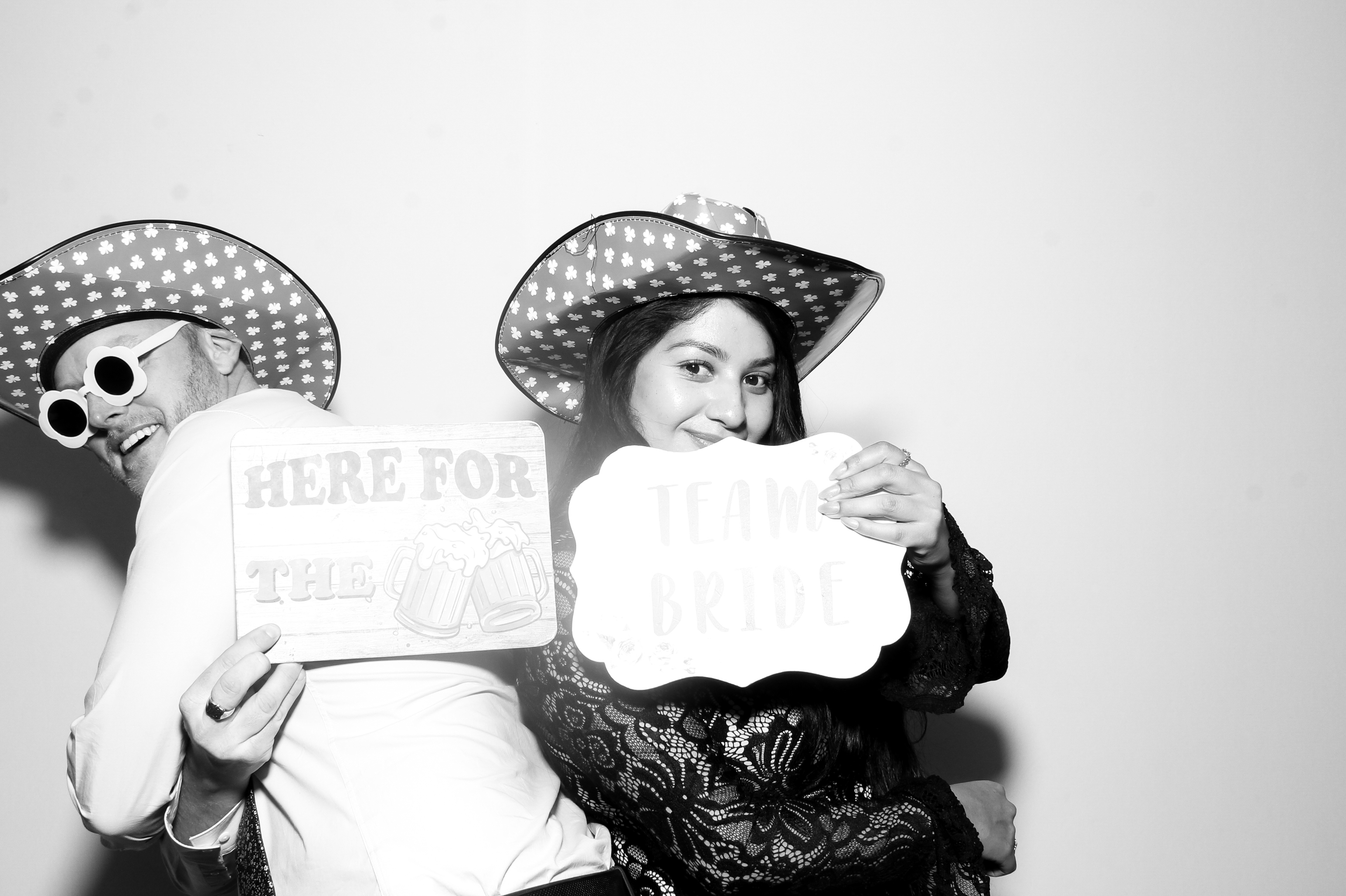 Sonia & Brett | View more photos from the event at gallery.snapmagic.ie/u/SnapMagic/Sonia-Brett