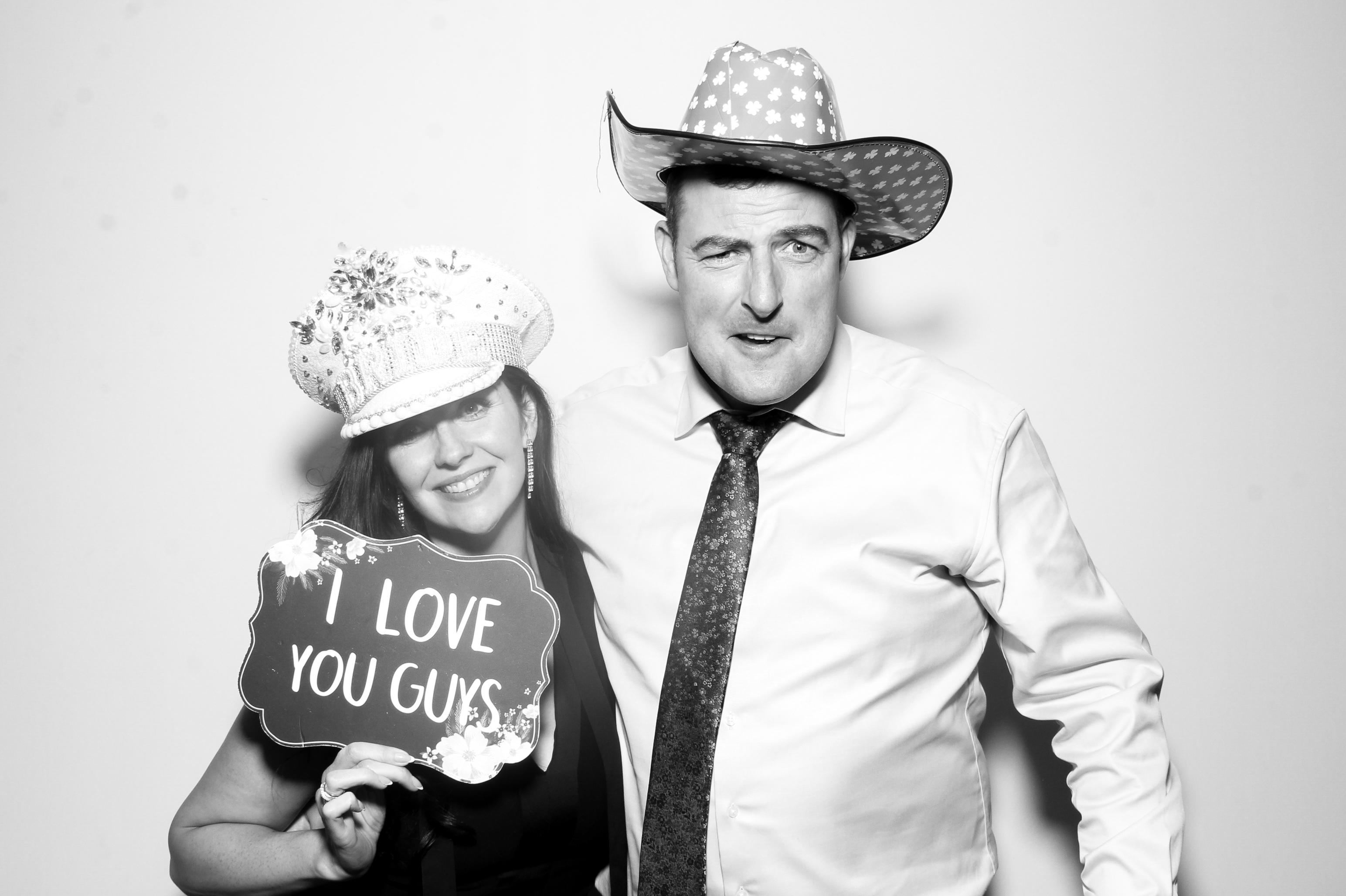 Sonia & Brett | View more photos from the event at gallery.snapmagic.ie/u/SnapMagic/Sonia-Brett