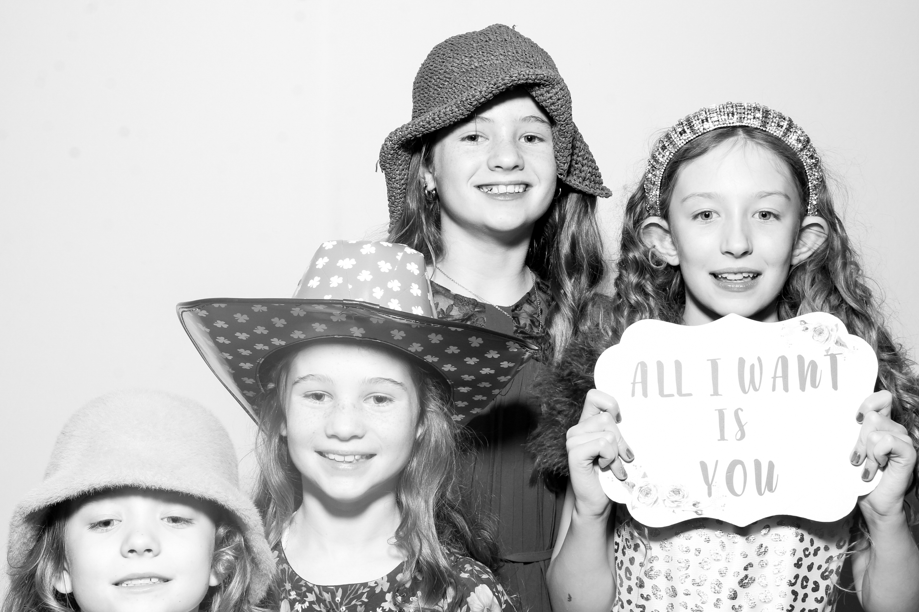 Sonia & Brett | View more photos from the event at gallery.snapmagic.ie/u/SnapMagic/Sonia-Brett