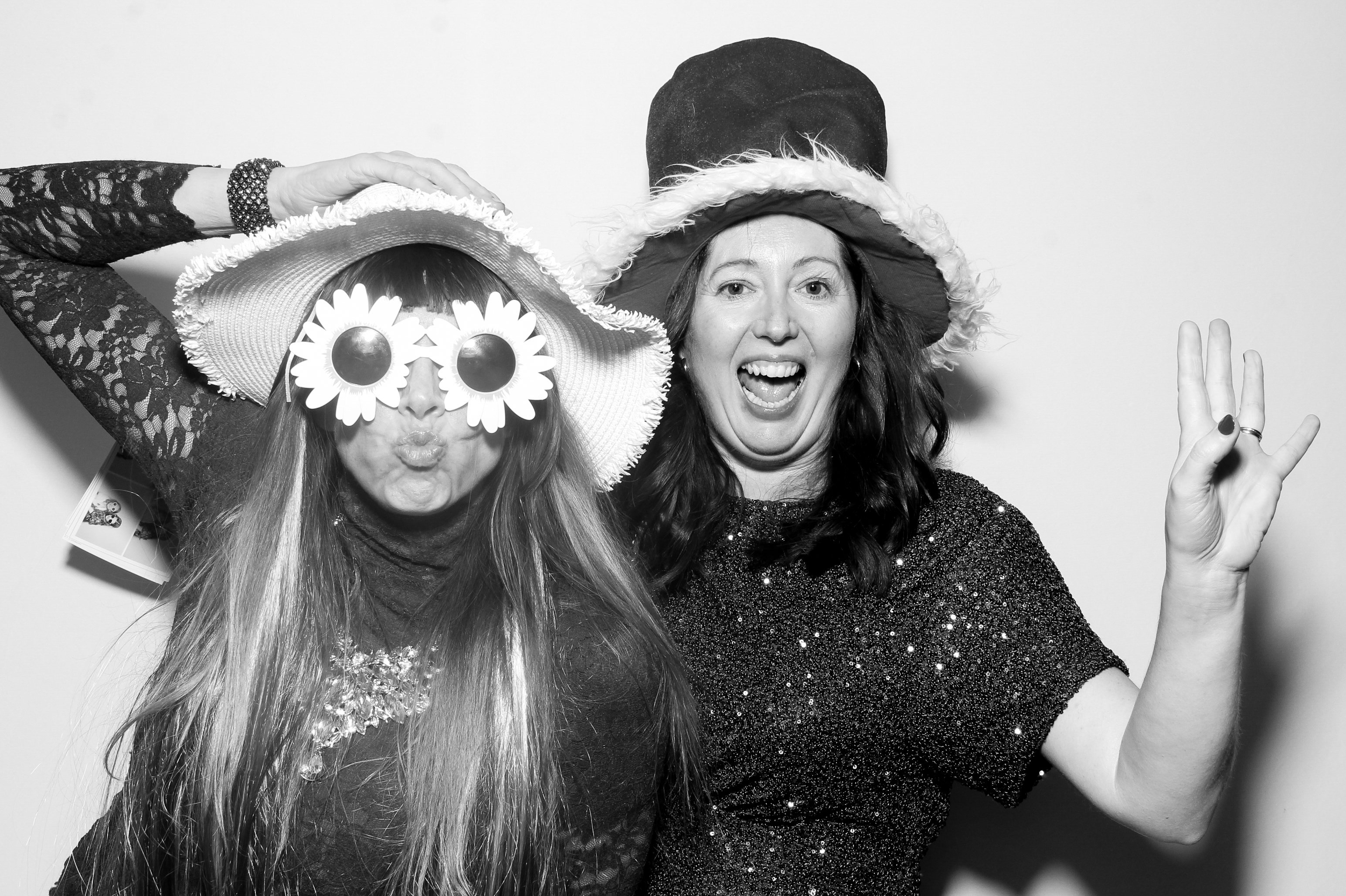 Sonia & Brett | View more photos from the event at gallery.snapmagic.ie/u/SnapMagic/Sonia-Brett