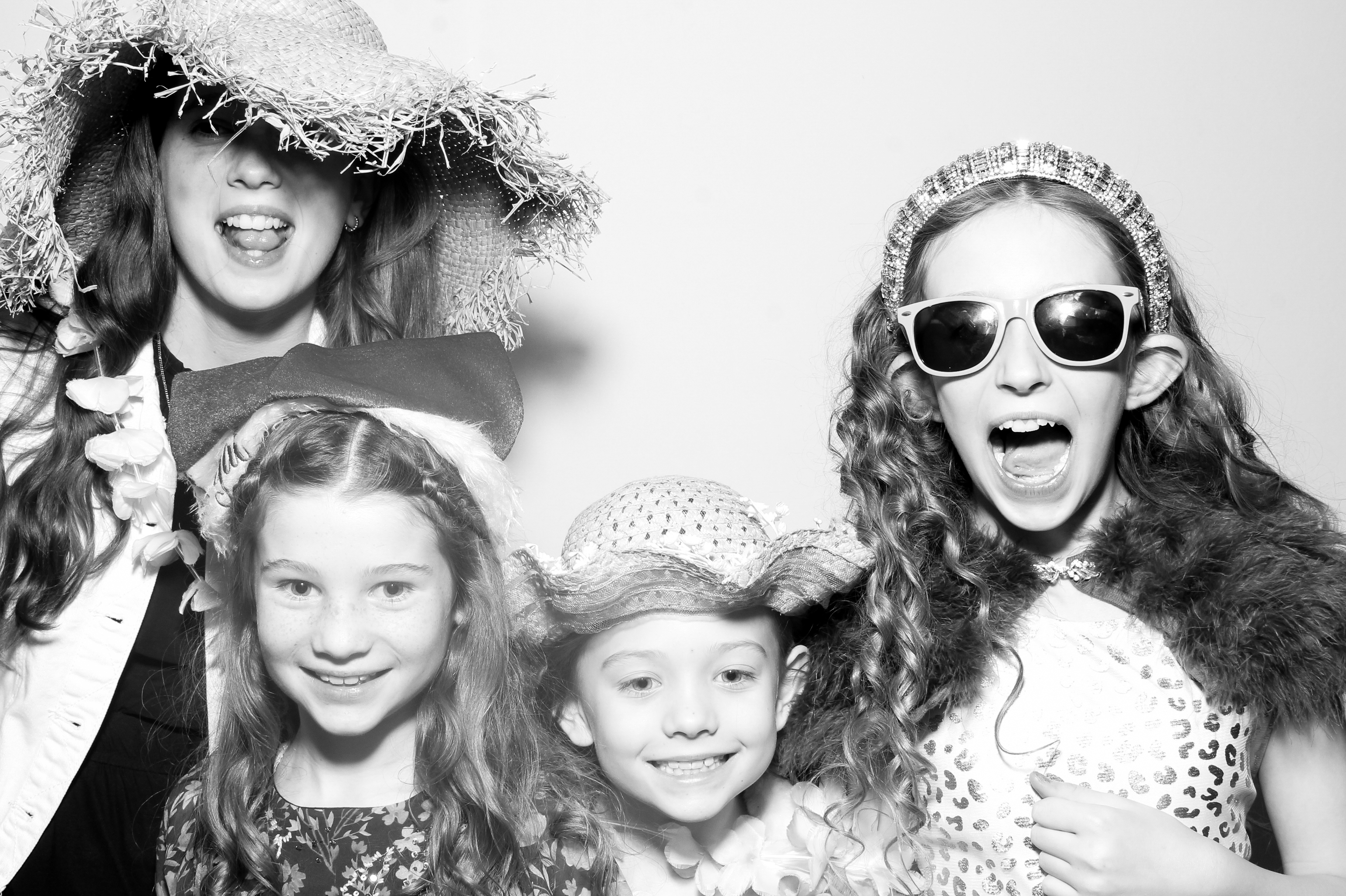 Sonia & Brett | View more photos from the event at gallery.snapmagic.ie/u/SnapMagic/Sonia-Brett