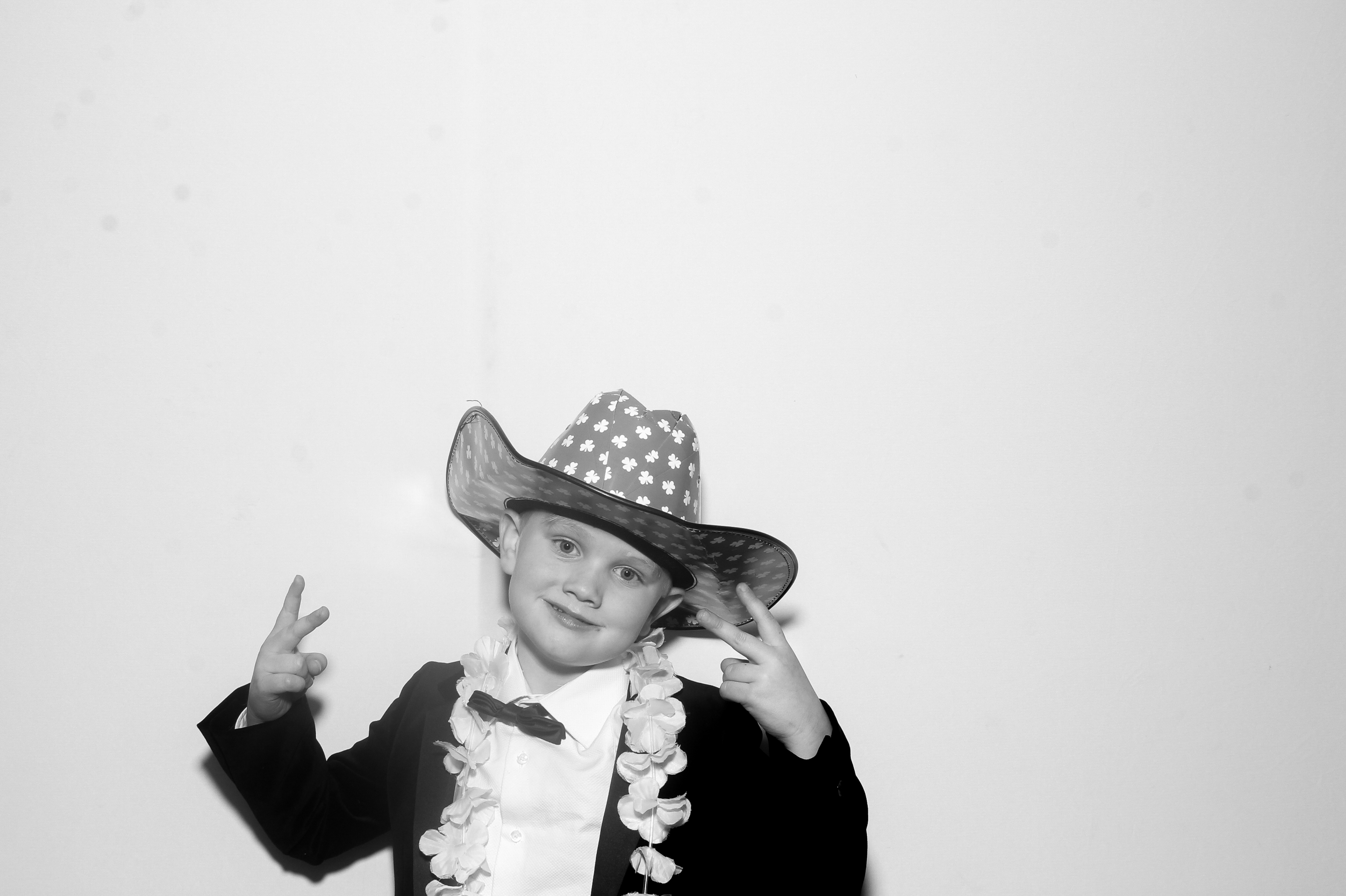 Sonia & Brett | View more photos from the event at gallery.snapmagic.ie/u/SnapMagic/Sonia-Brett