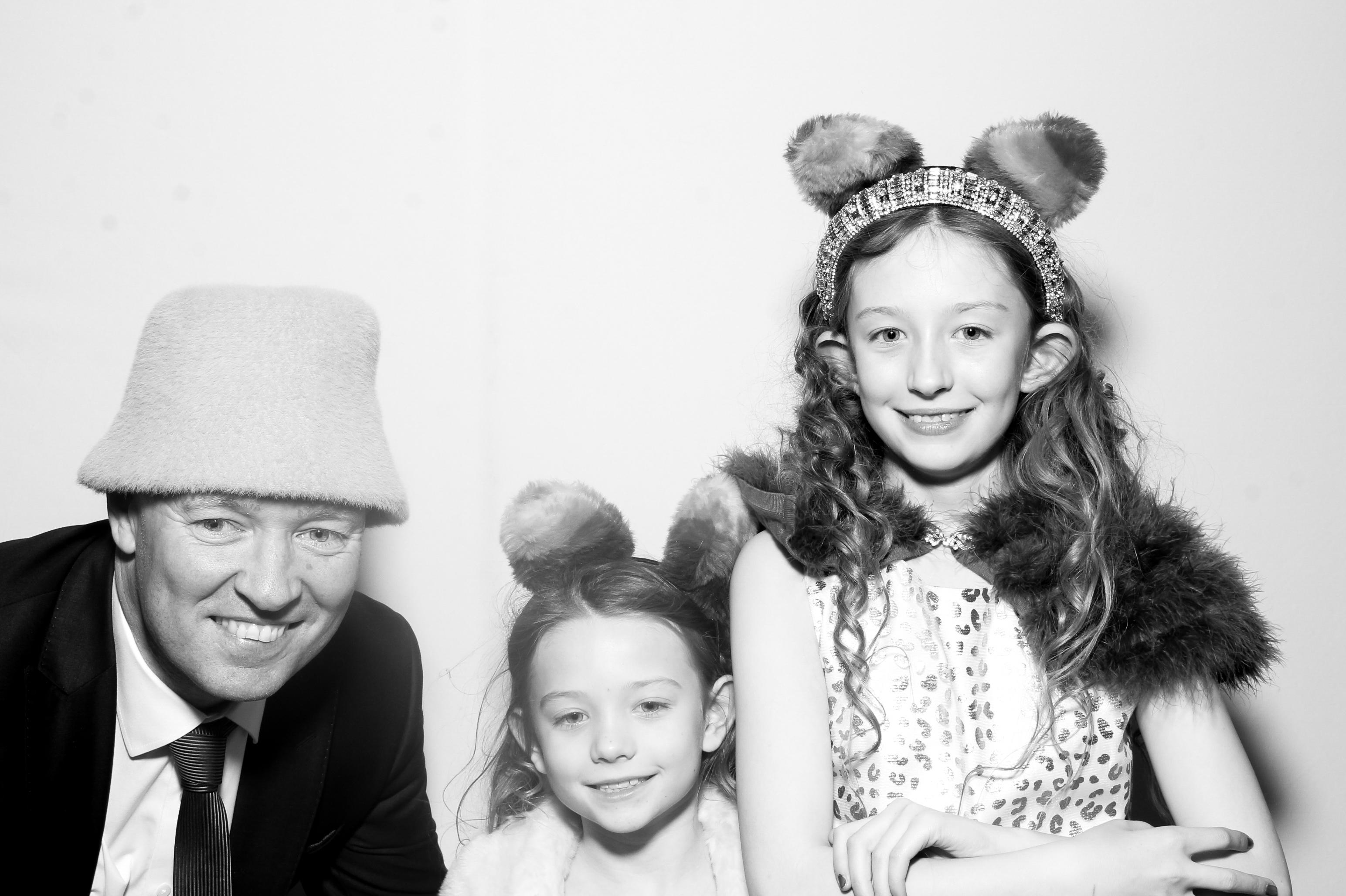 Sonia & Brett | View more photos from the event at gallery.snapmagic.ie/u/SnapMagic/Sonia-Brett