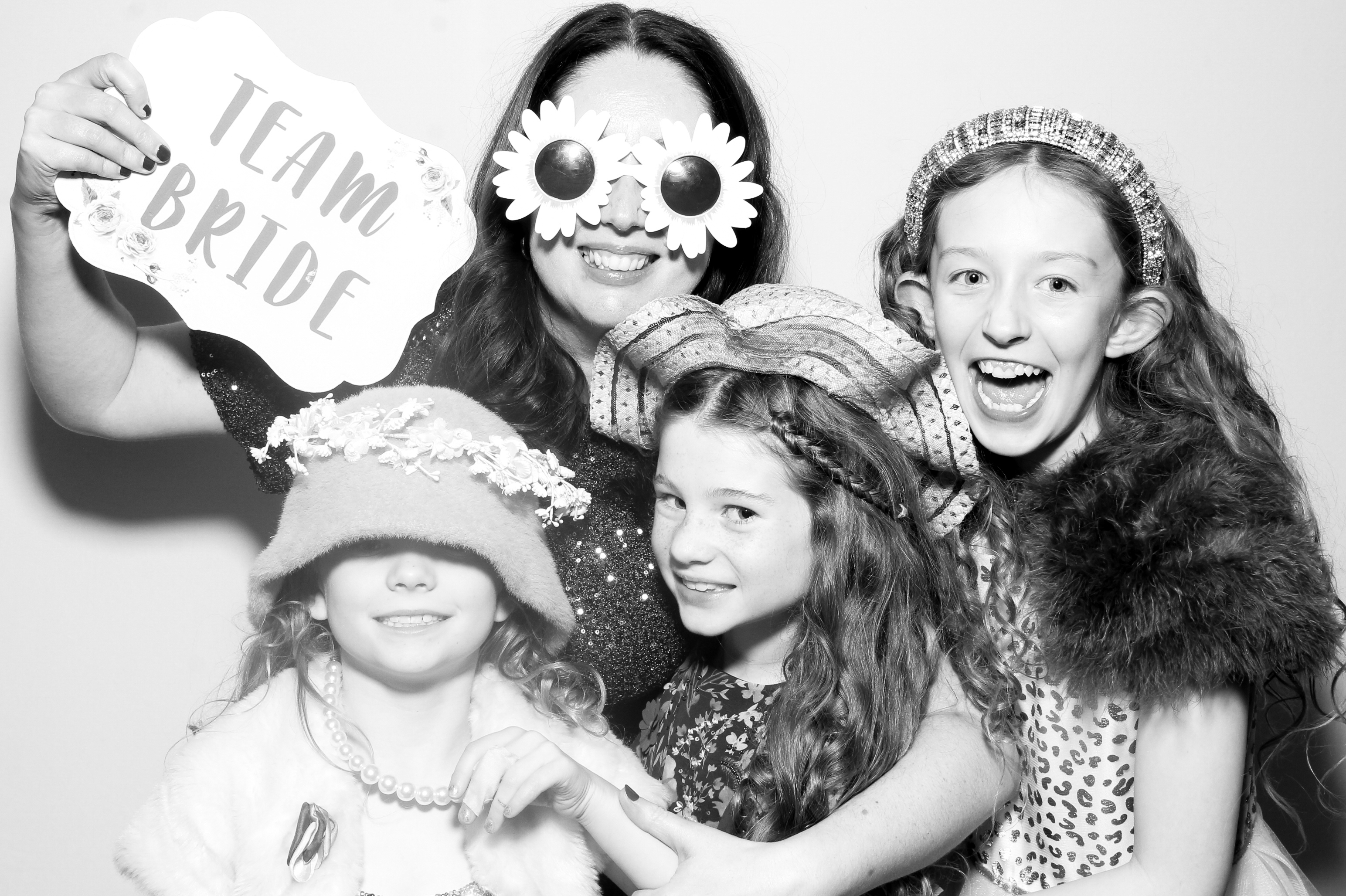 Sonia & Brett | View more photos from the event at gallery.snapmagic.ie/u/SnapMagic/Sonia-Brett