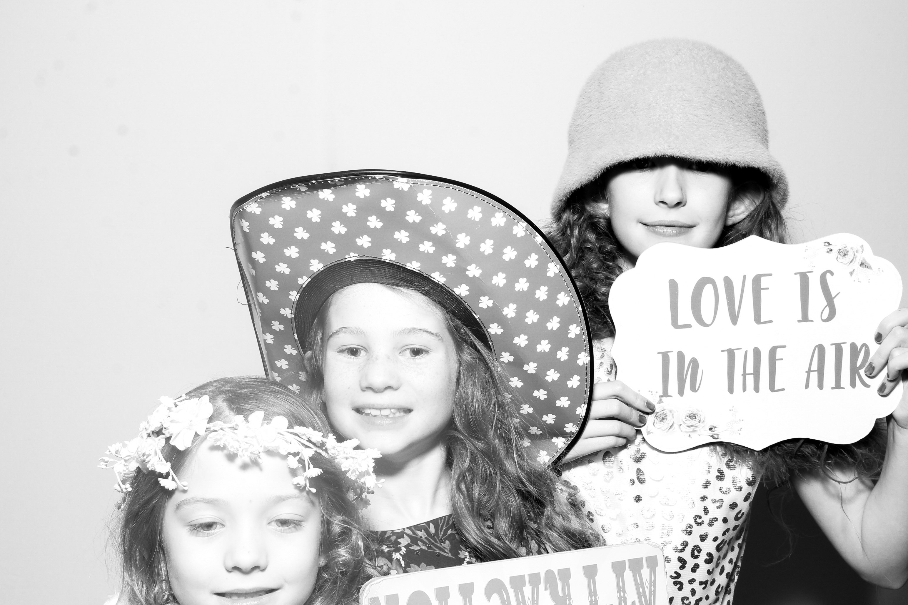 Sonia & Brett | View more photos from the event at gallery.snapmagic.ie/u/SnapMagic/Sonia-Brett