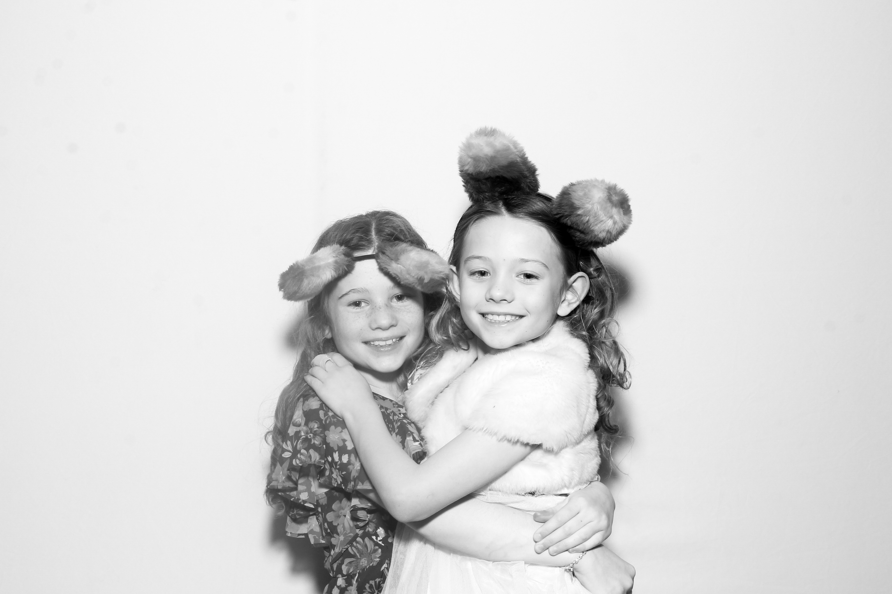 Sonia & Brett | View more photos from the event at gallery.snapmagic.ie/u/SnapMagic/Sonia-Brett