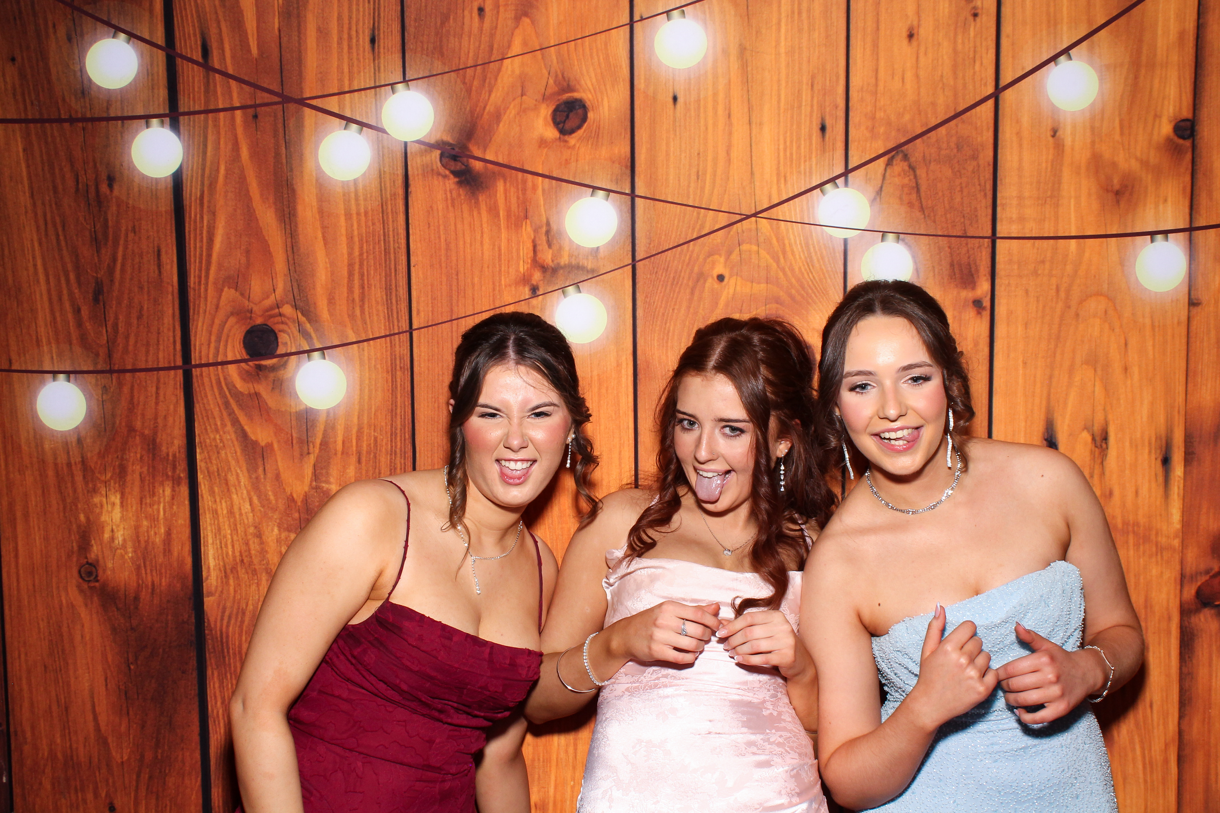 TY Ball 2026 | View more photos from the event at gallery.snapmagic.ie/u/SnapMagic/TY-Ball-2026