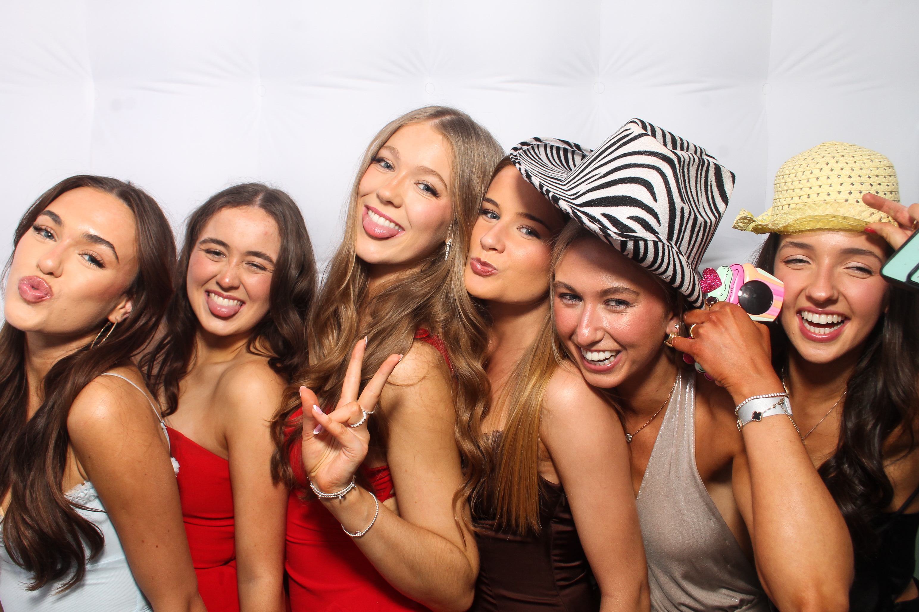 WISTEM Science Ball 2026 | View more photos from the event at gallery.snapmagic.ie/u/SnapMagic/WISTEM-Science-Ball-2026