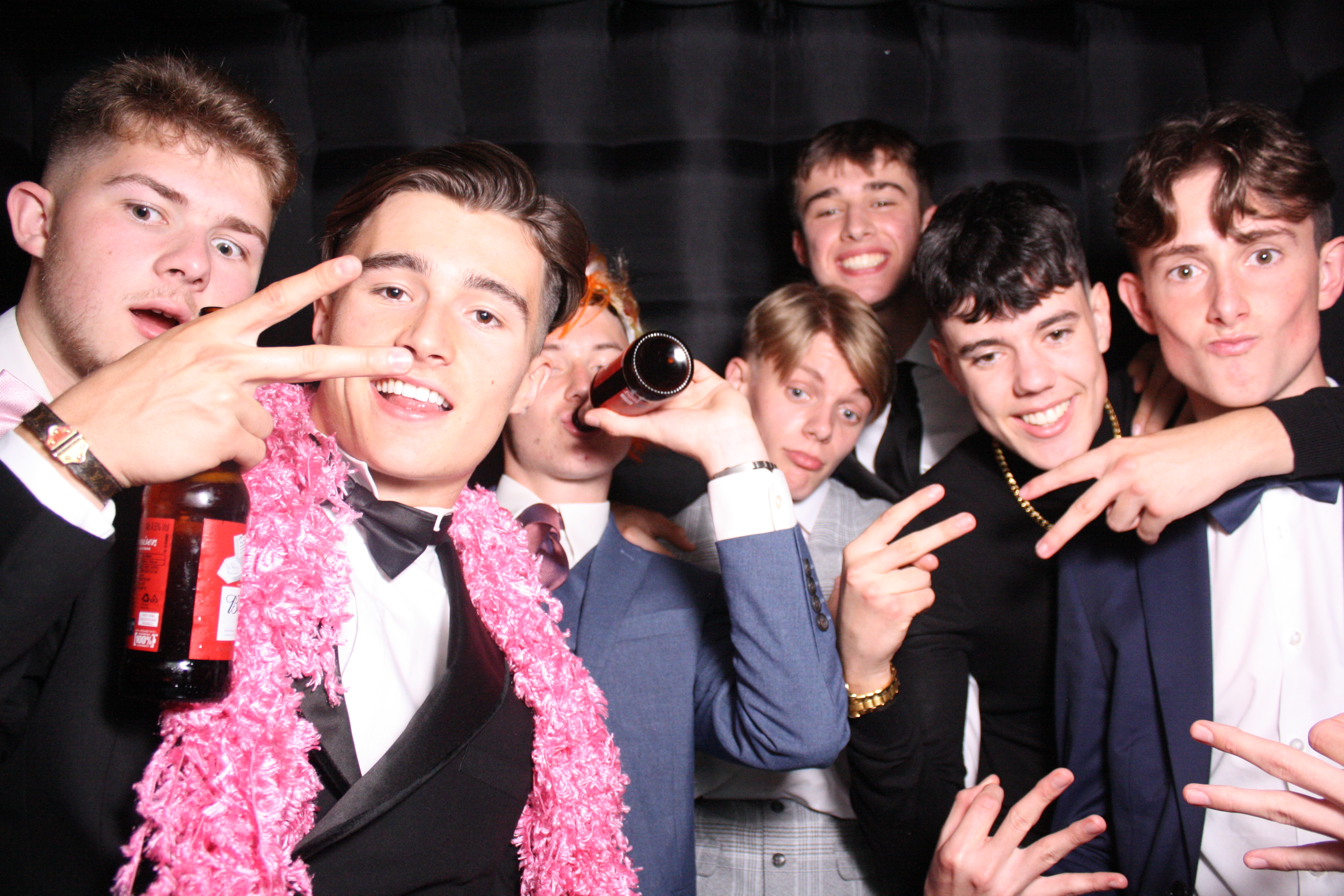 Lingfield Year 13 Leavers' Prom | View more photos from the event at galleries.surreyfacebooth.co.uk/u/Surrey-FaceBooth/Lingfield-Year-13-Leavers-Prom
