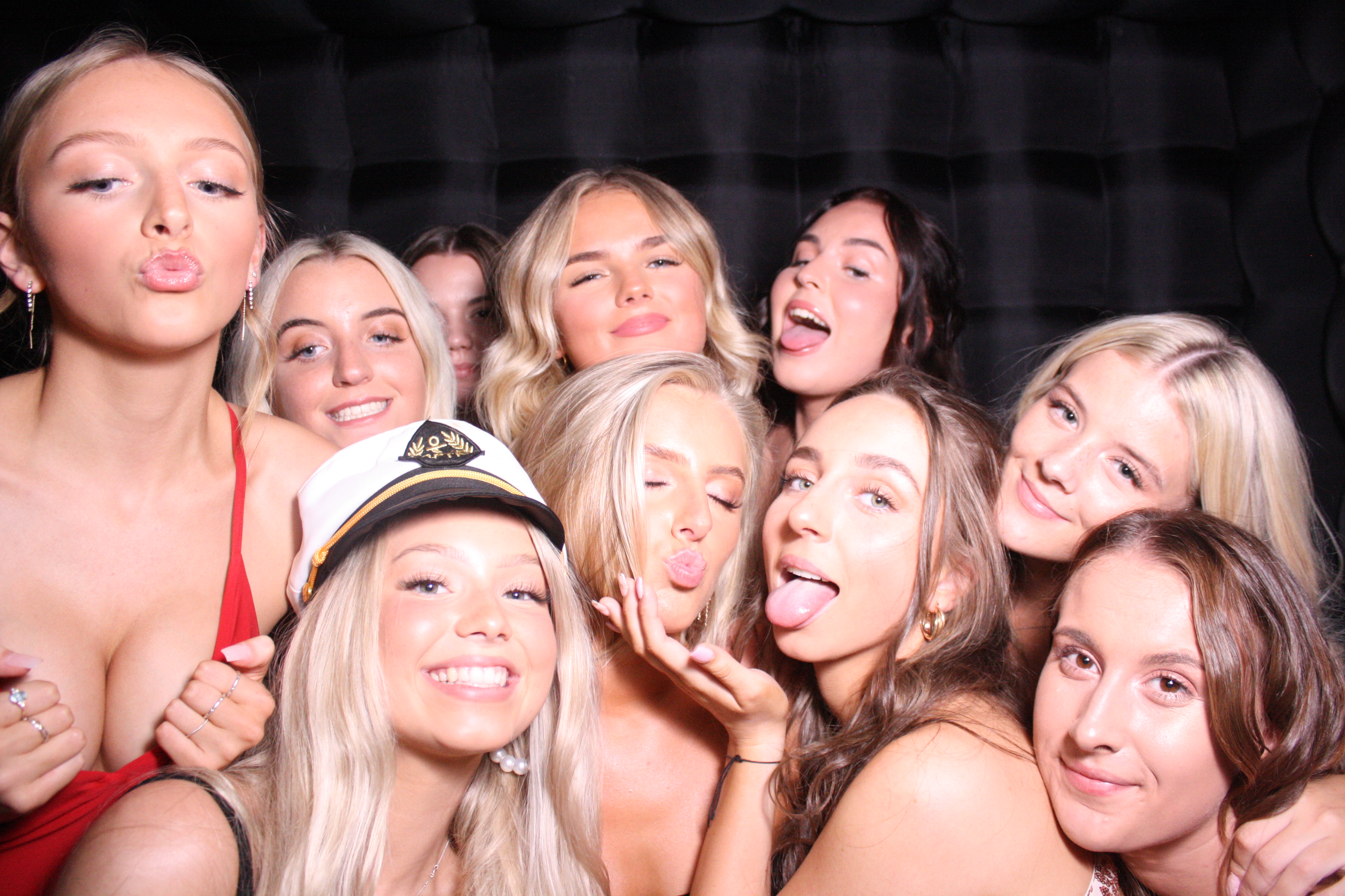 Lingfield Year 13 Leavers' Prom | View more photos from the event at galleries.surreyfacebooth.co.uk/u/Surrey-FaceBooth/Lingfield-Year-13-Leavers-Prom
