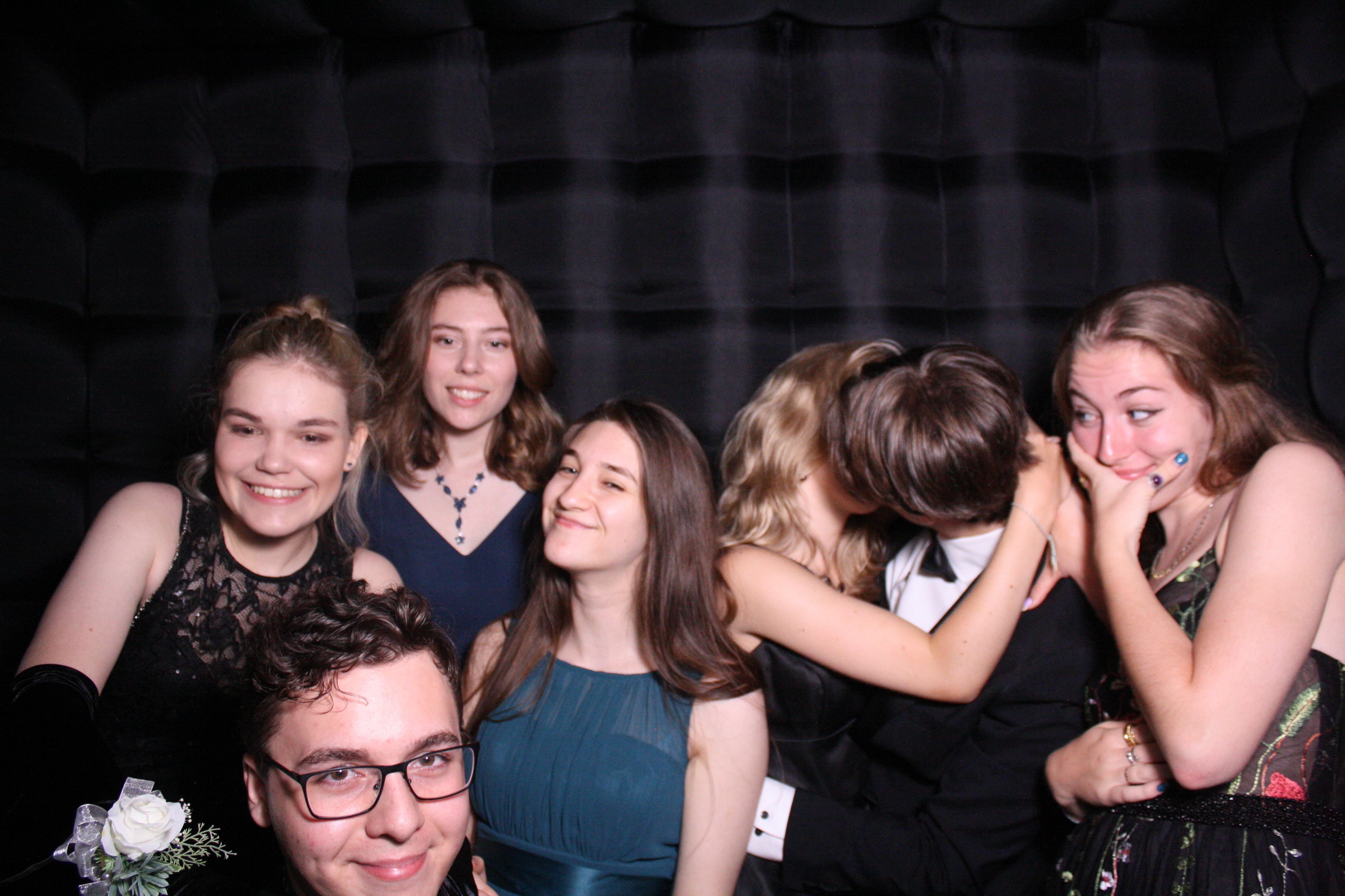 Lingfield Year 13 Leavers' Prom | View more photos from the event at galleries.surreyfacebooth.co.uk/u/Surrey-FaceBooth/Lingfield-Year-13-Leavers-Prom