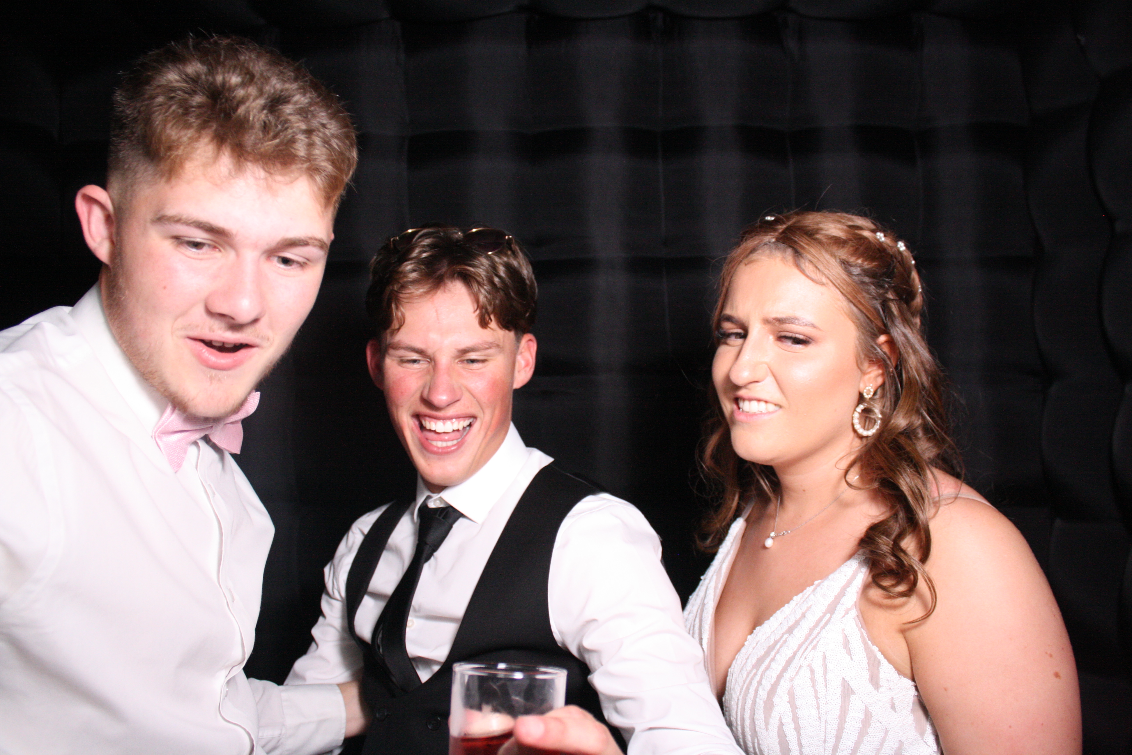 Lingfield Year 13 Leavers' Prom | View more photos from the event at galleries.surreyfacebooth.co.uk/u/Surrey-FaceBooth/Lingfield-Year-13-Leavers-Prom