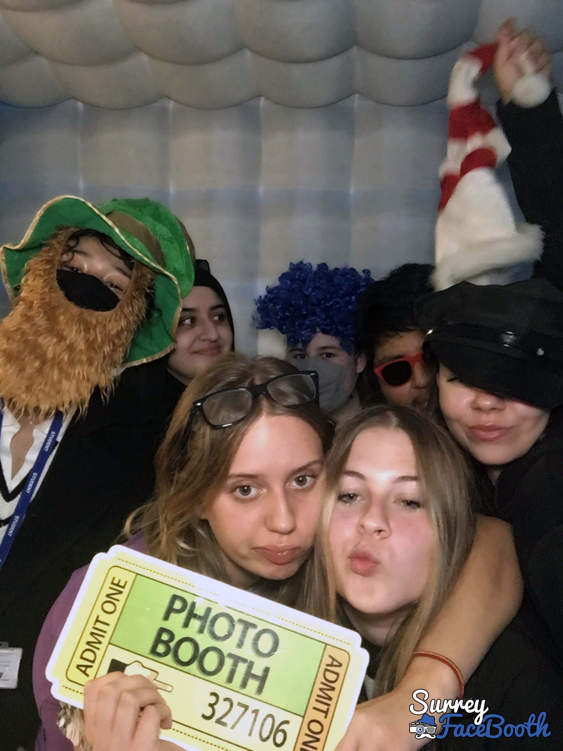 Kingston College Fayre | View more photos from the event at galleries.surreyfacebooth.co.uk/u/Surrey-FaceBooth/Kingston-College-Fayre