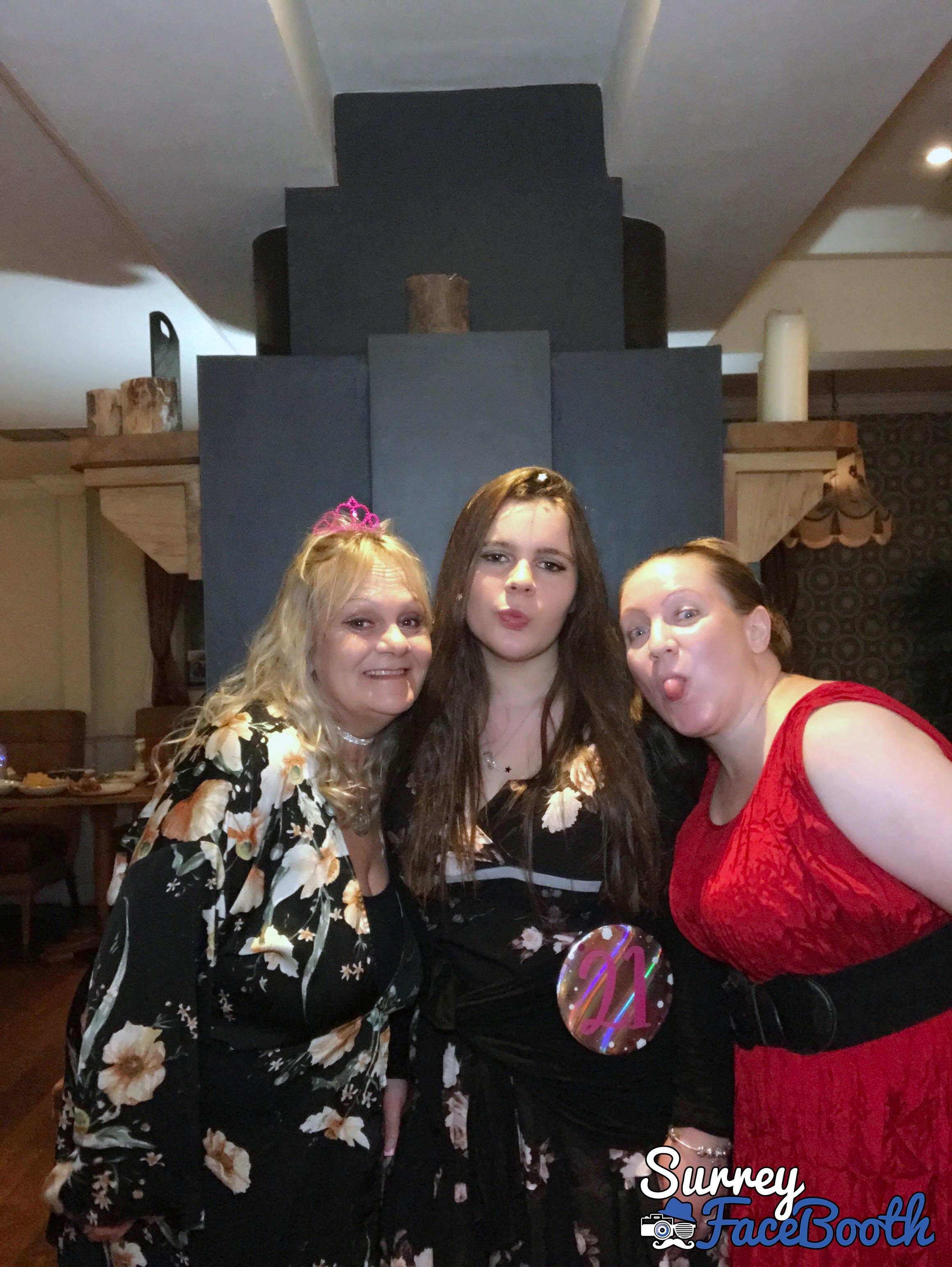  Danielle's 21st Birthday | View more photos from the event at galleries.surreyfacebooth.co.uk/u/Surrey-FaceBooth/Danielles-21st-Birthday